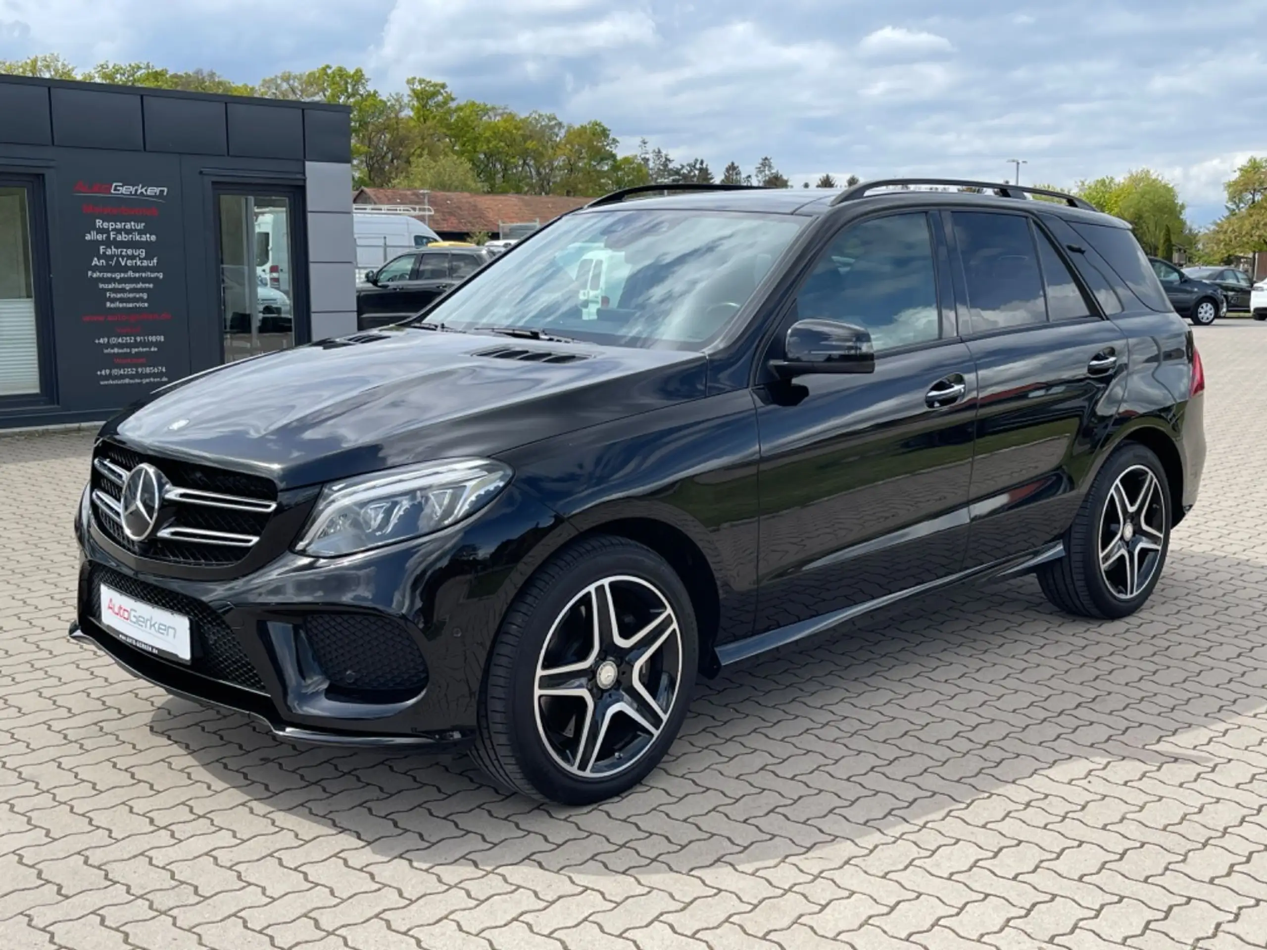 Mercedes-Benz - GLE 500