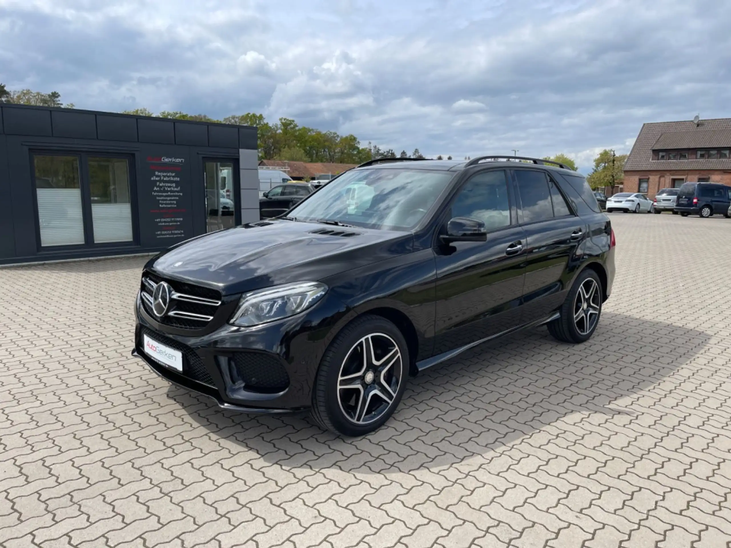 Mercedes-Benz - GLE 500