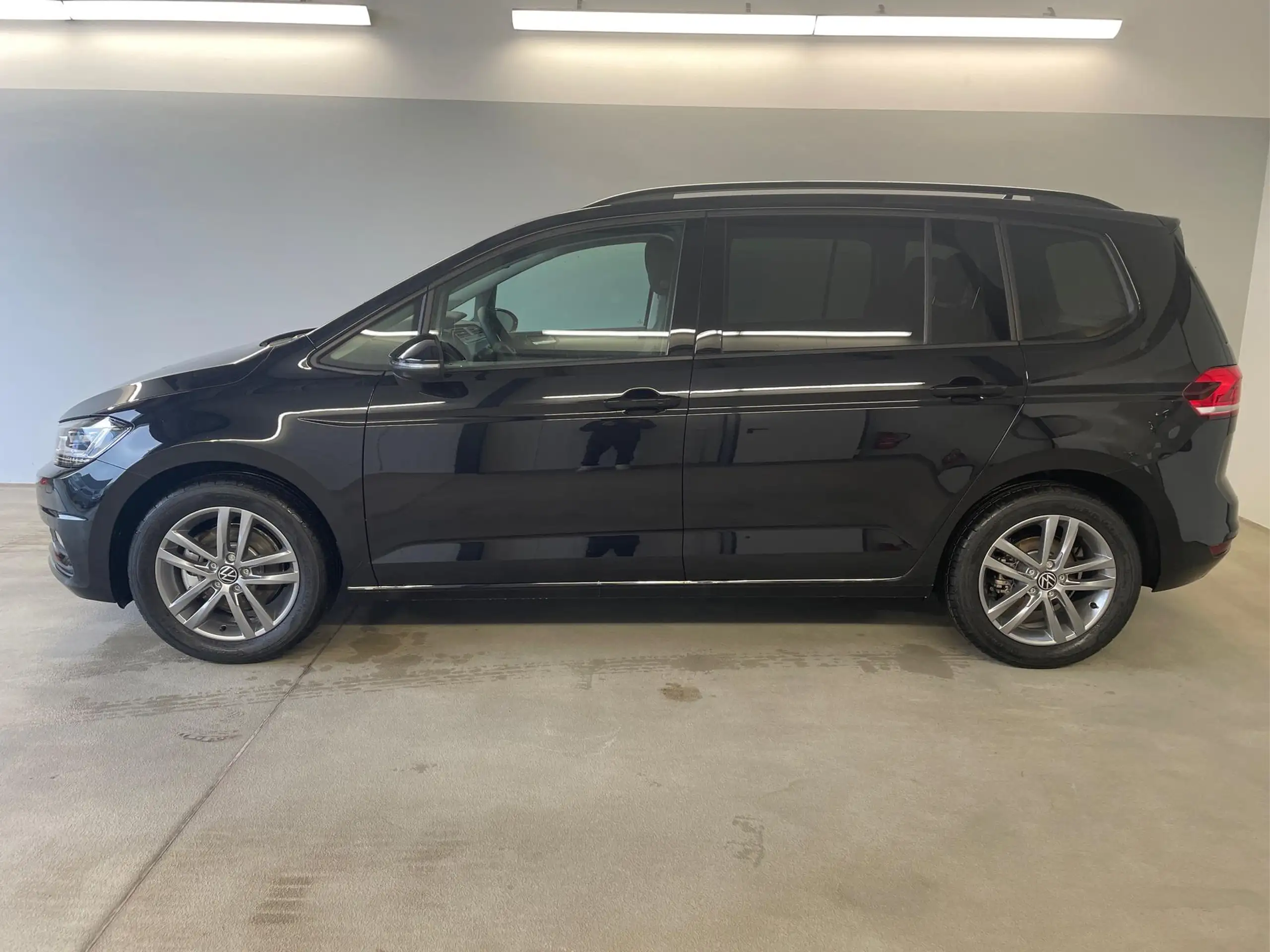 Volkswagen - Touran