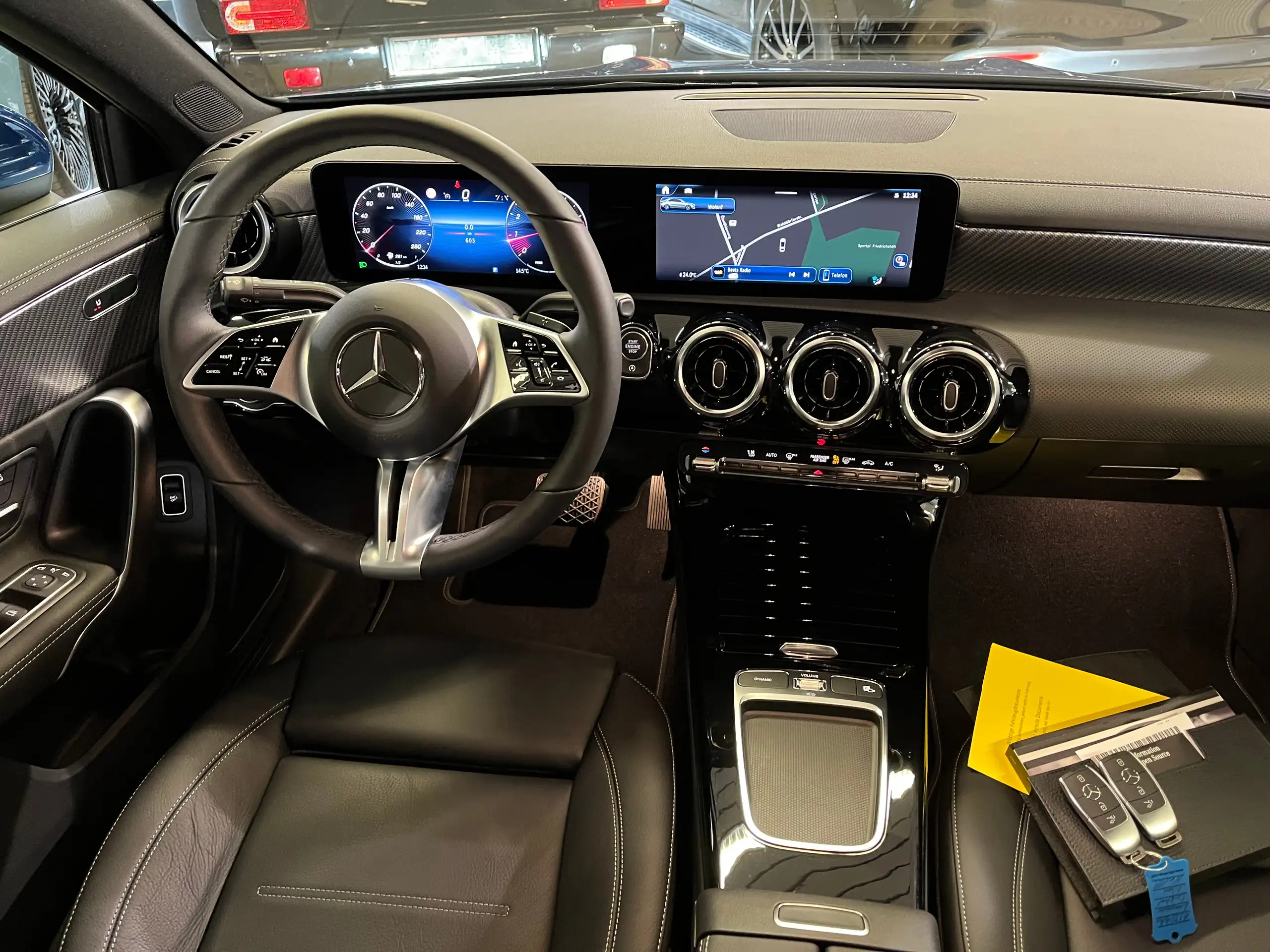 Mercedes-Benz - A 220