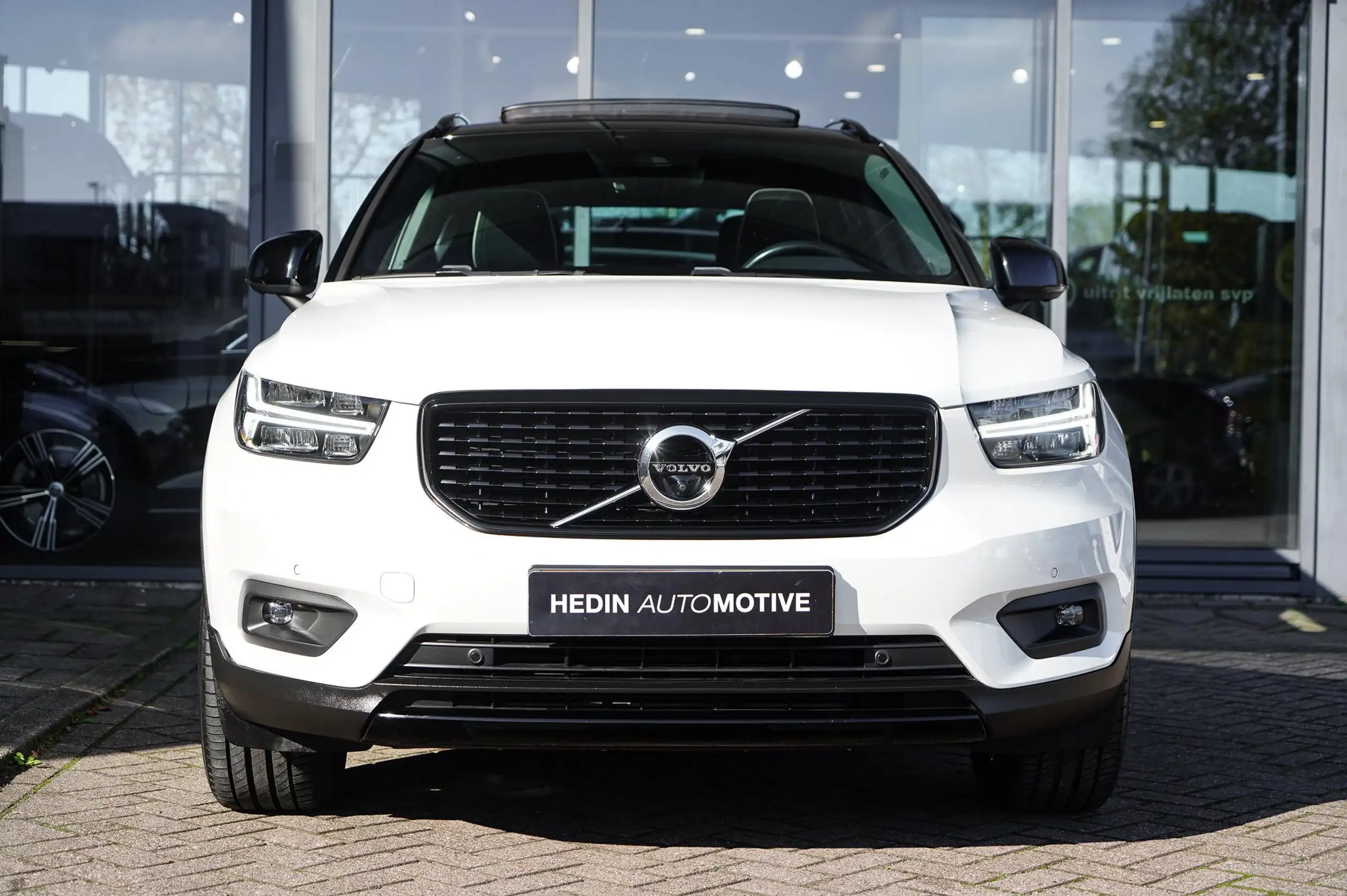 Volvo - XC40