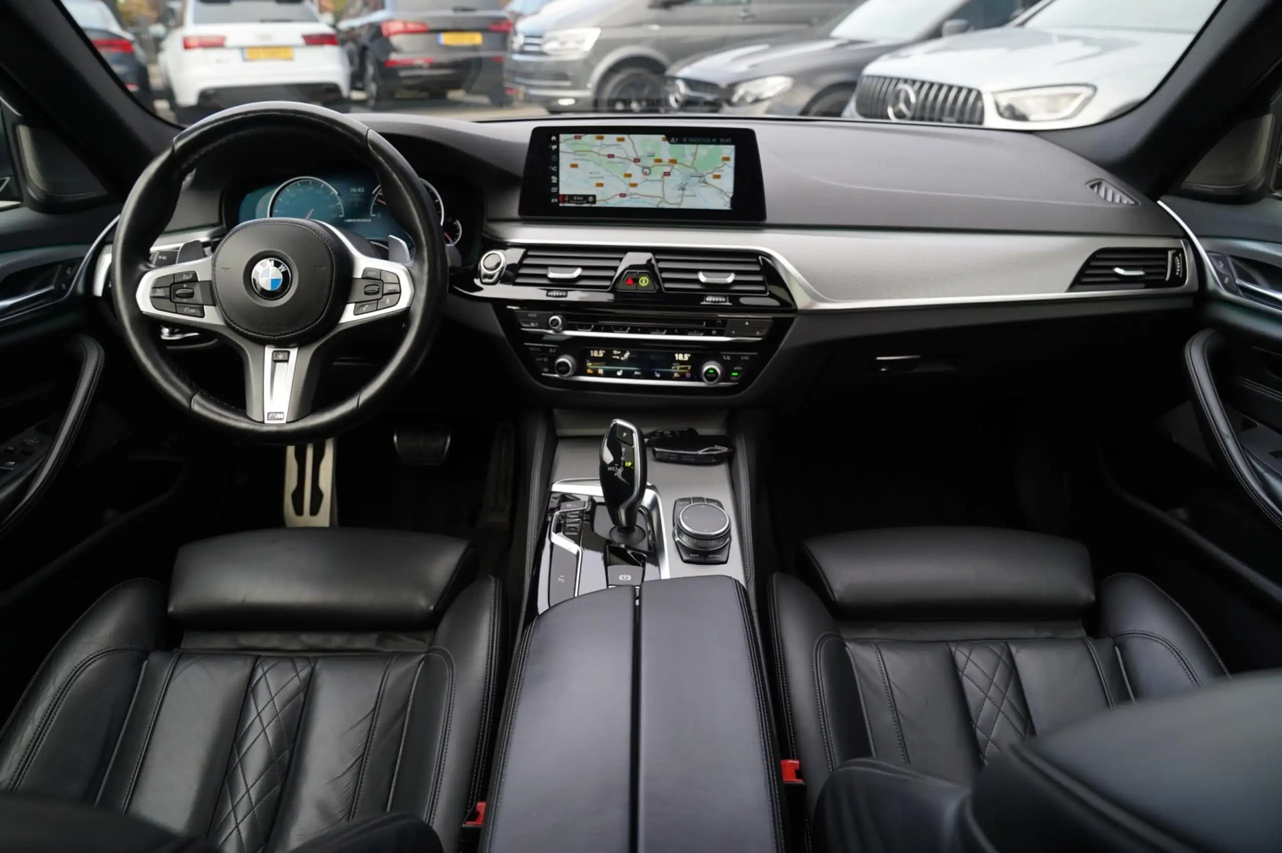 BMW - M550