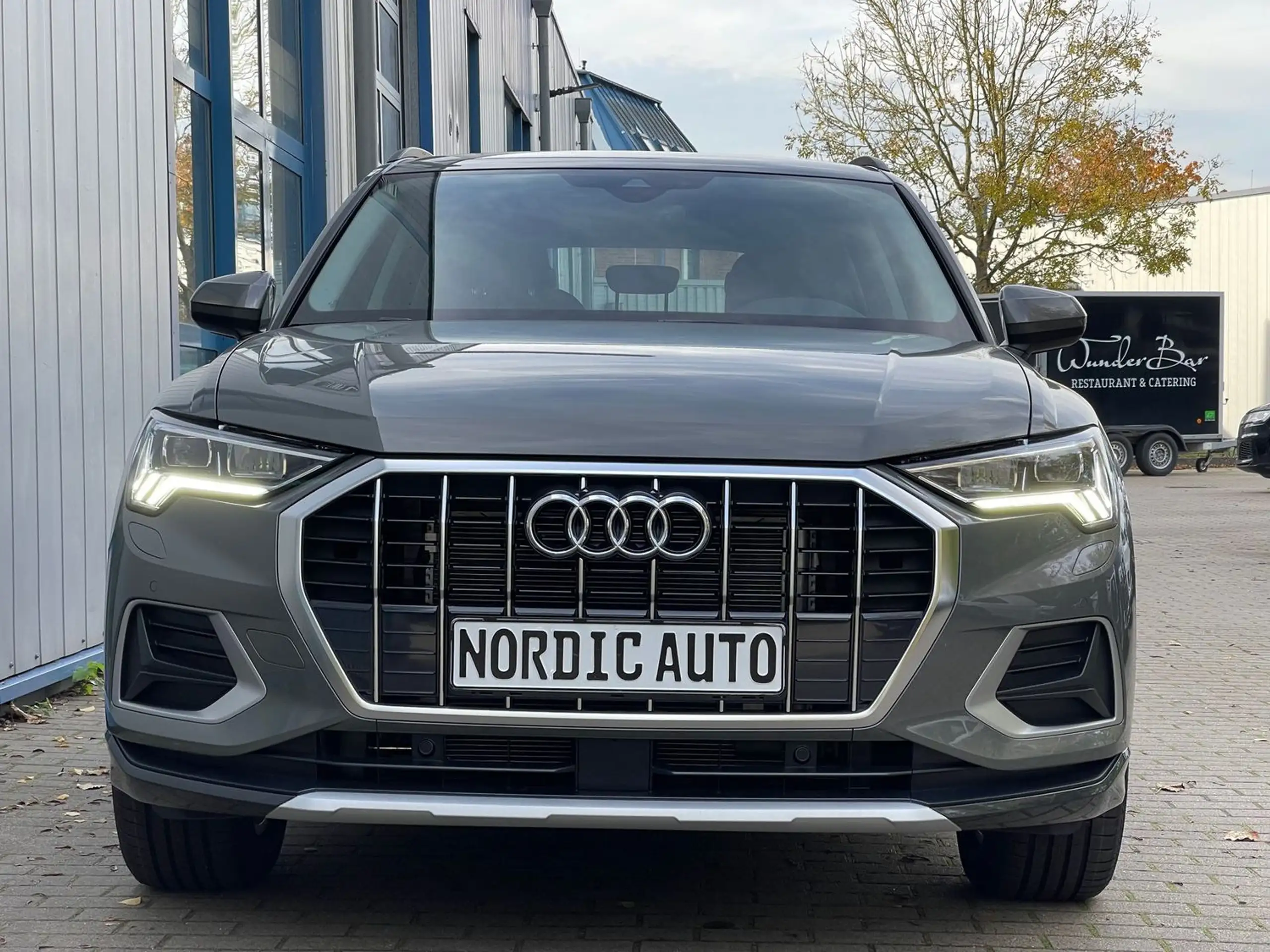 Audi - Q3