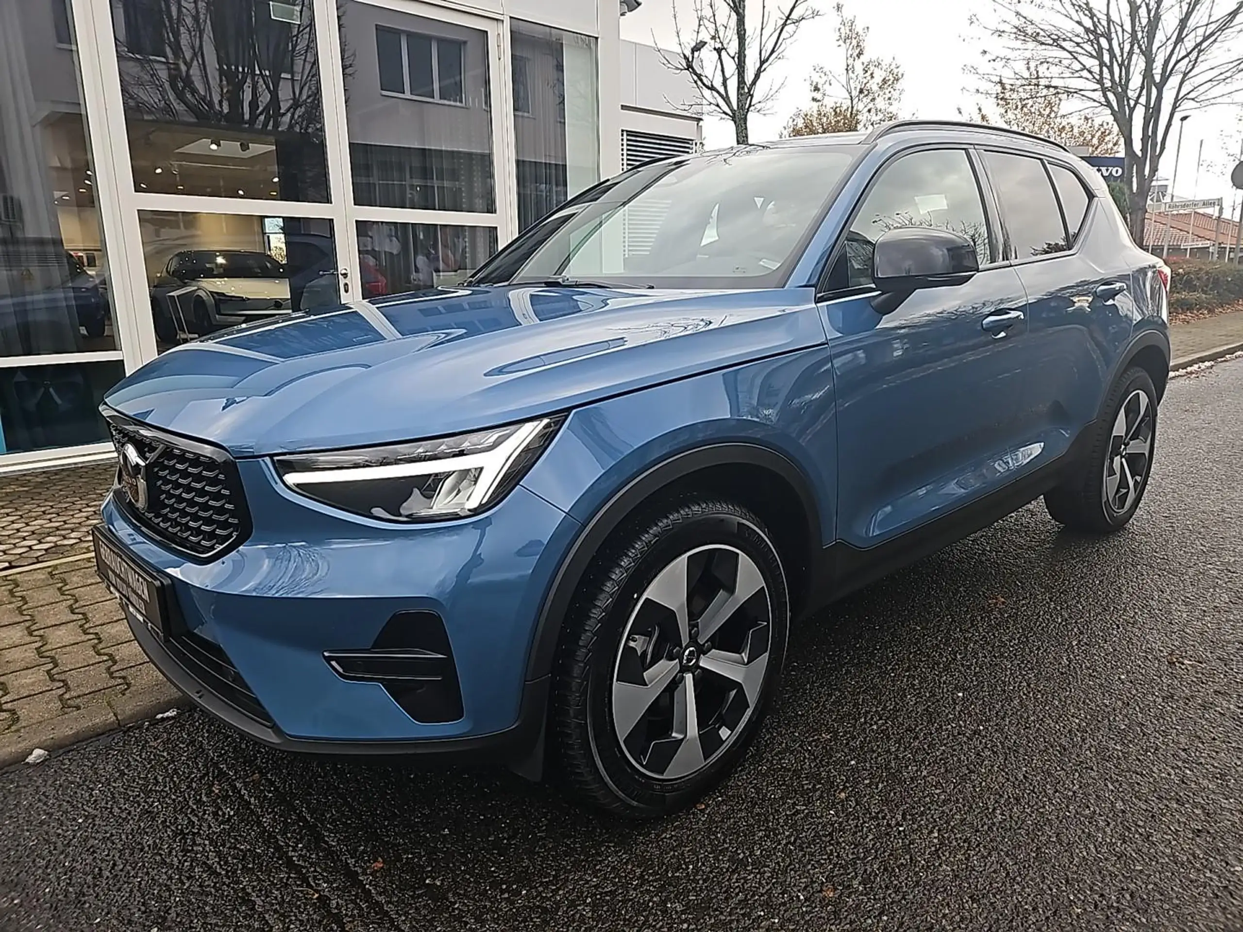 Volvo - XC40