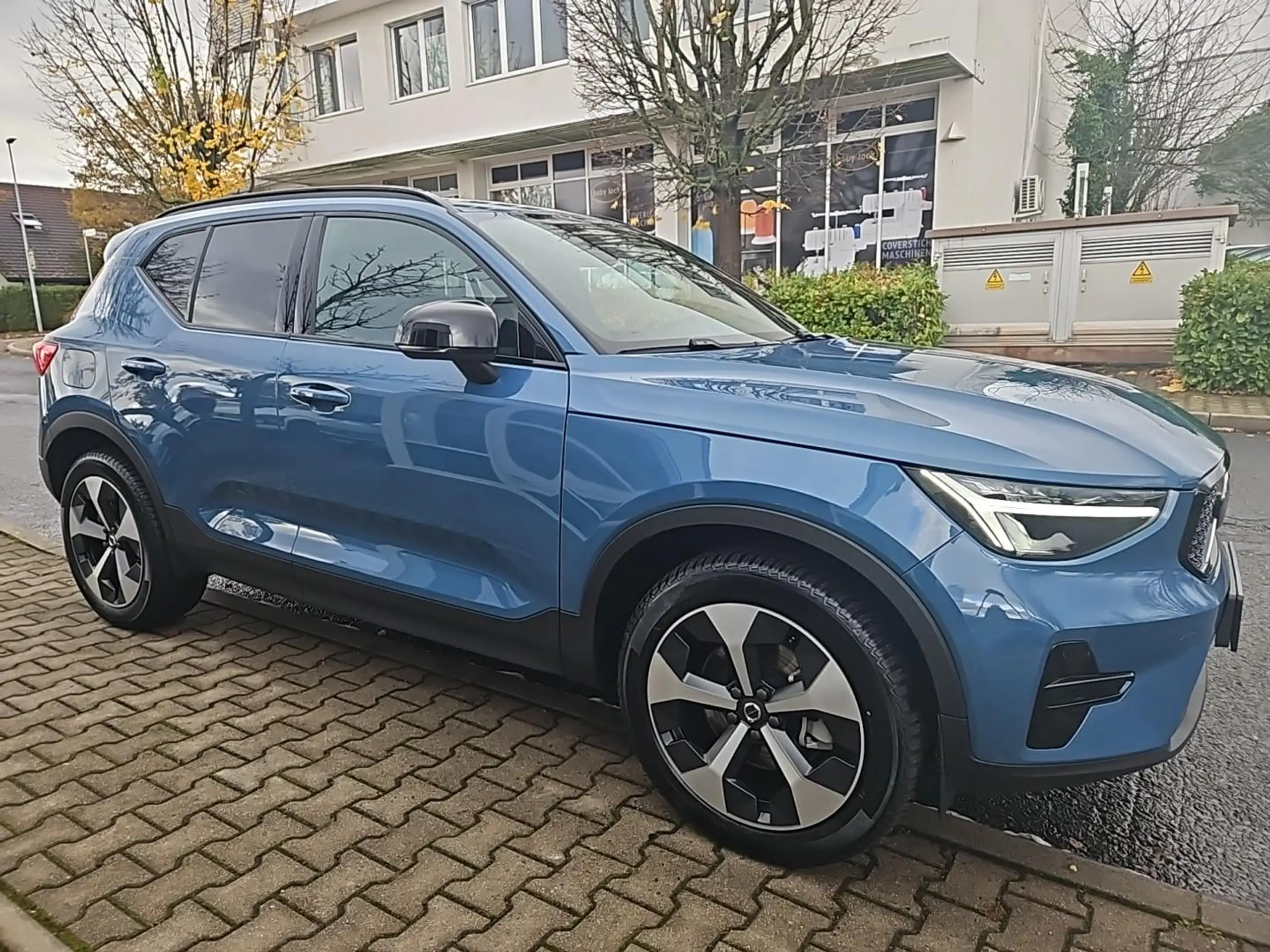 Volvo - XC40