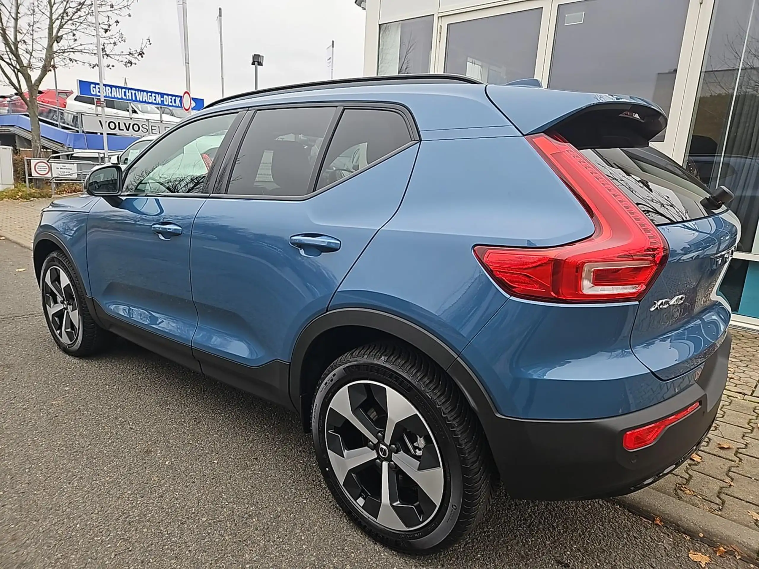 Volvo - XC40