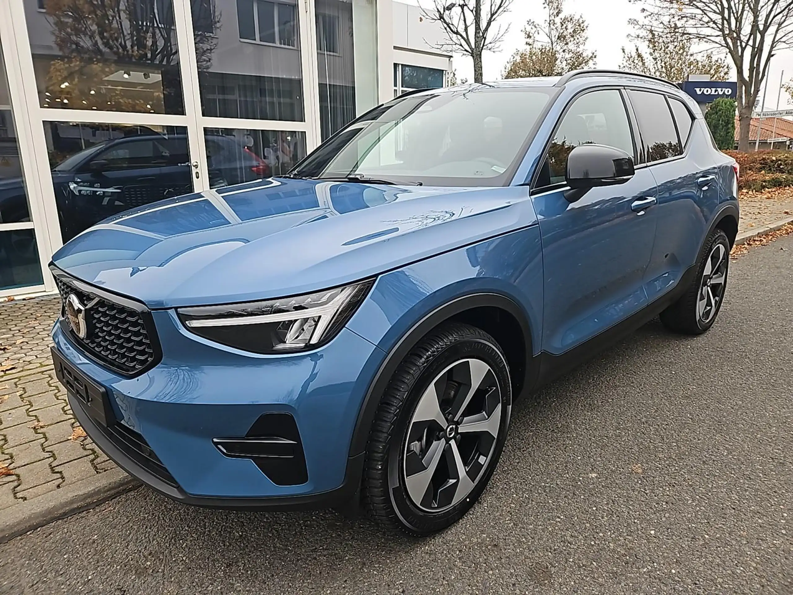 Volvo - XC40