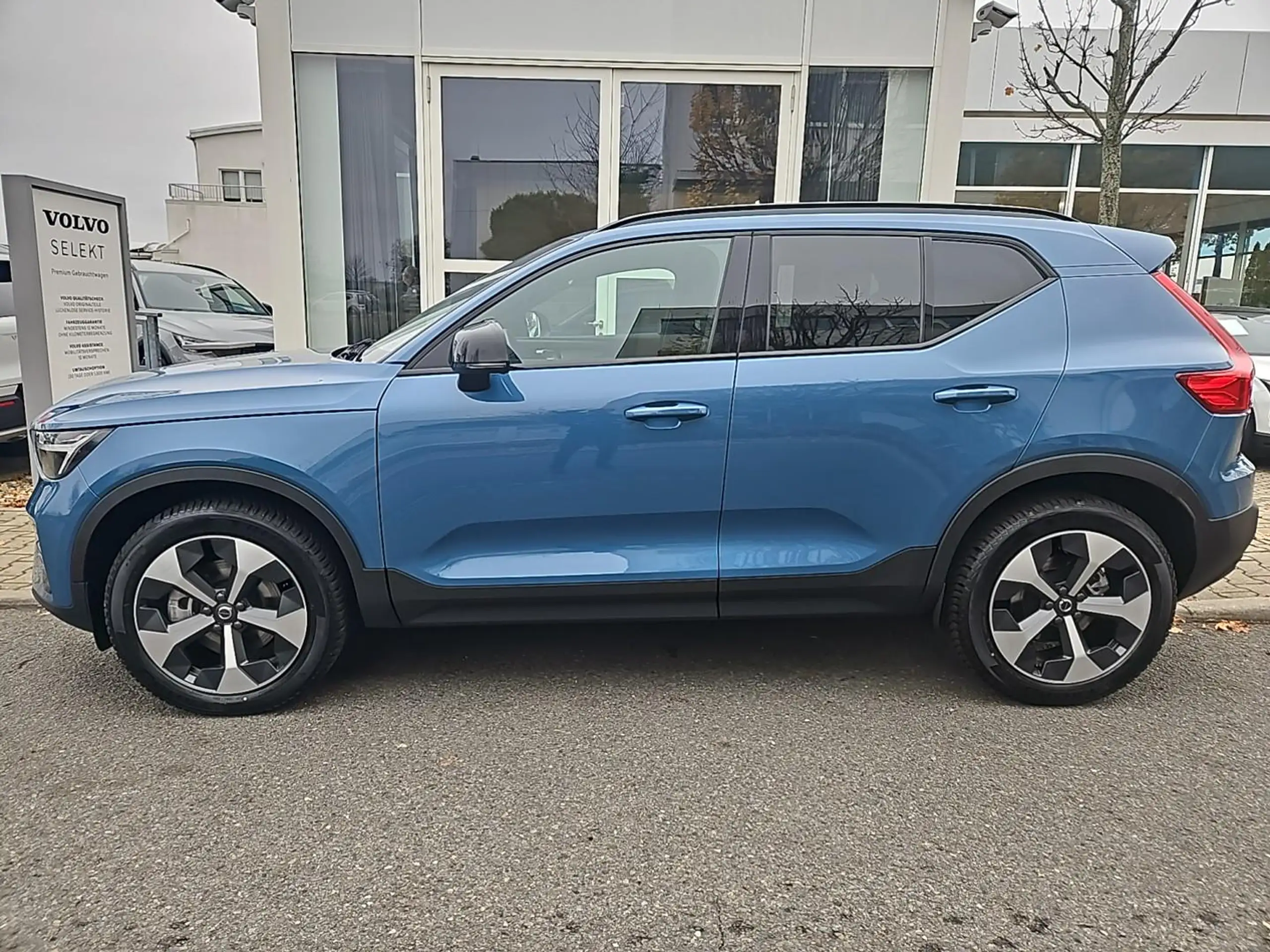 Volvo - XC40