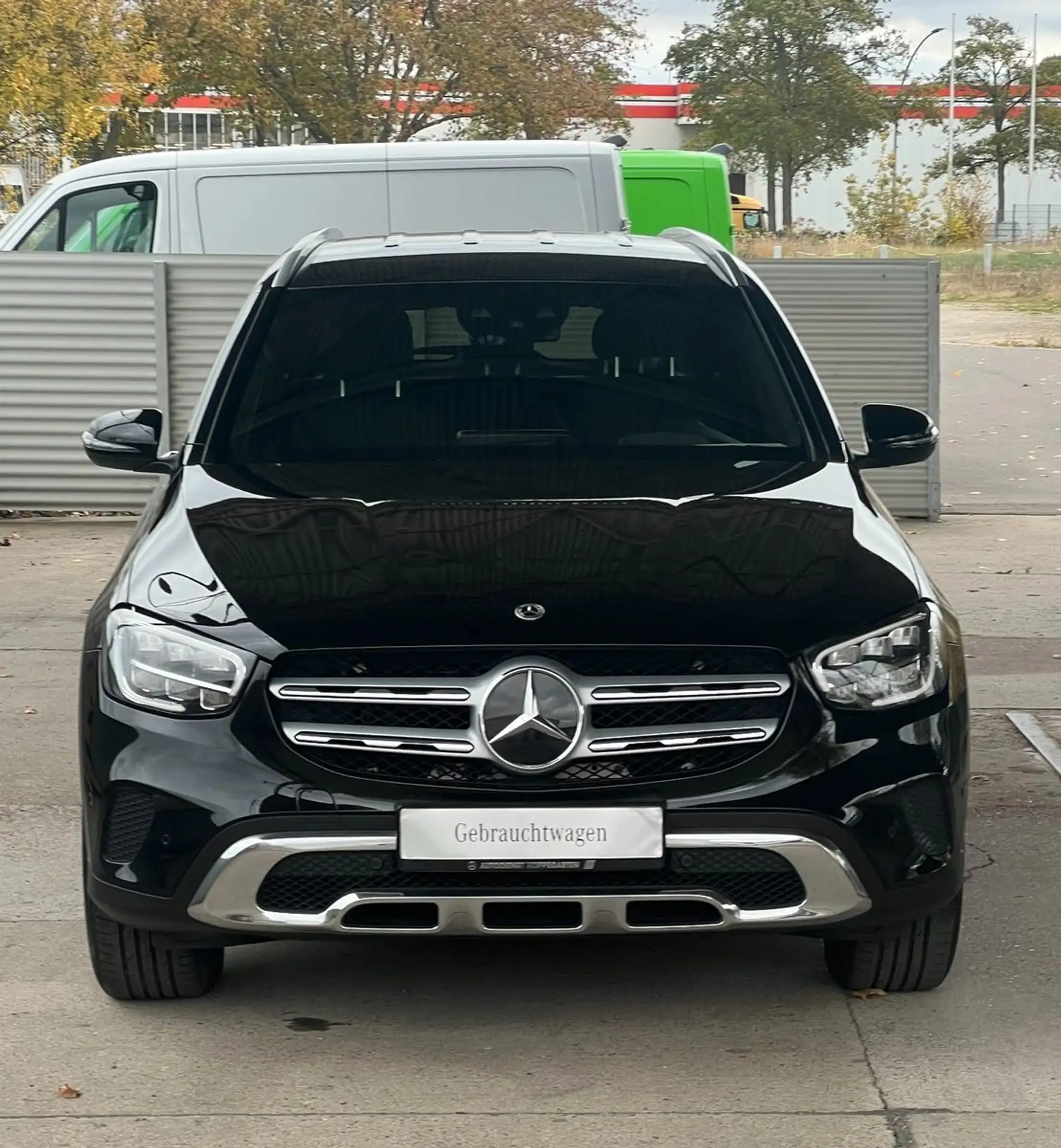 Mercedes-Benz - GLC 300