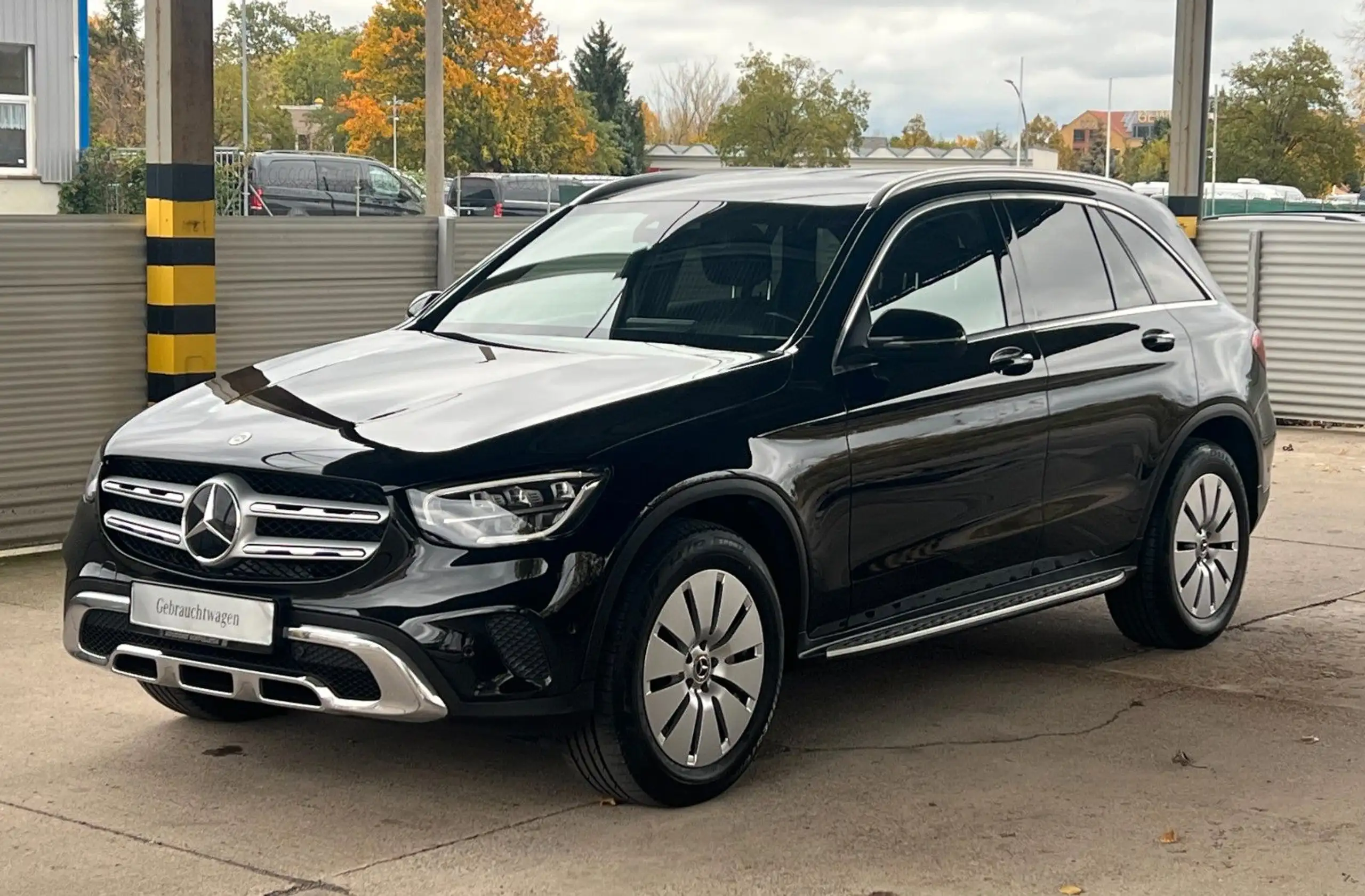 Mercedes-Benz GLC 300 2021