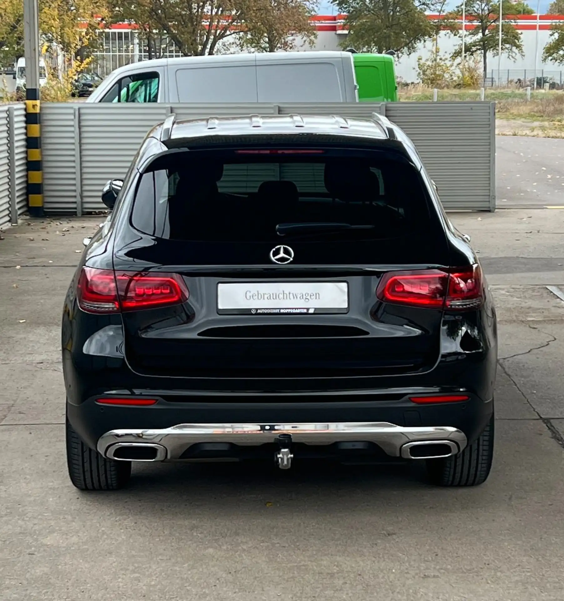 Mercedes-Benz - GLC 300