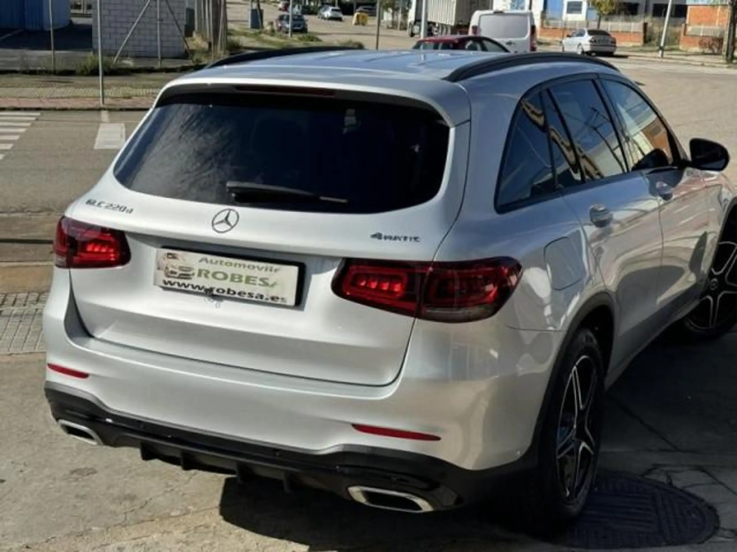 Mercedes-Benz - GLC 220