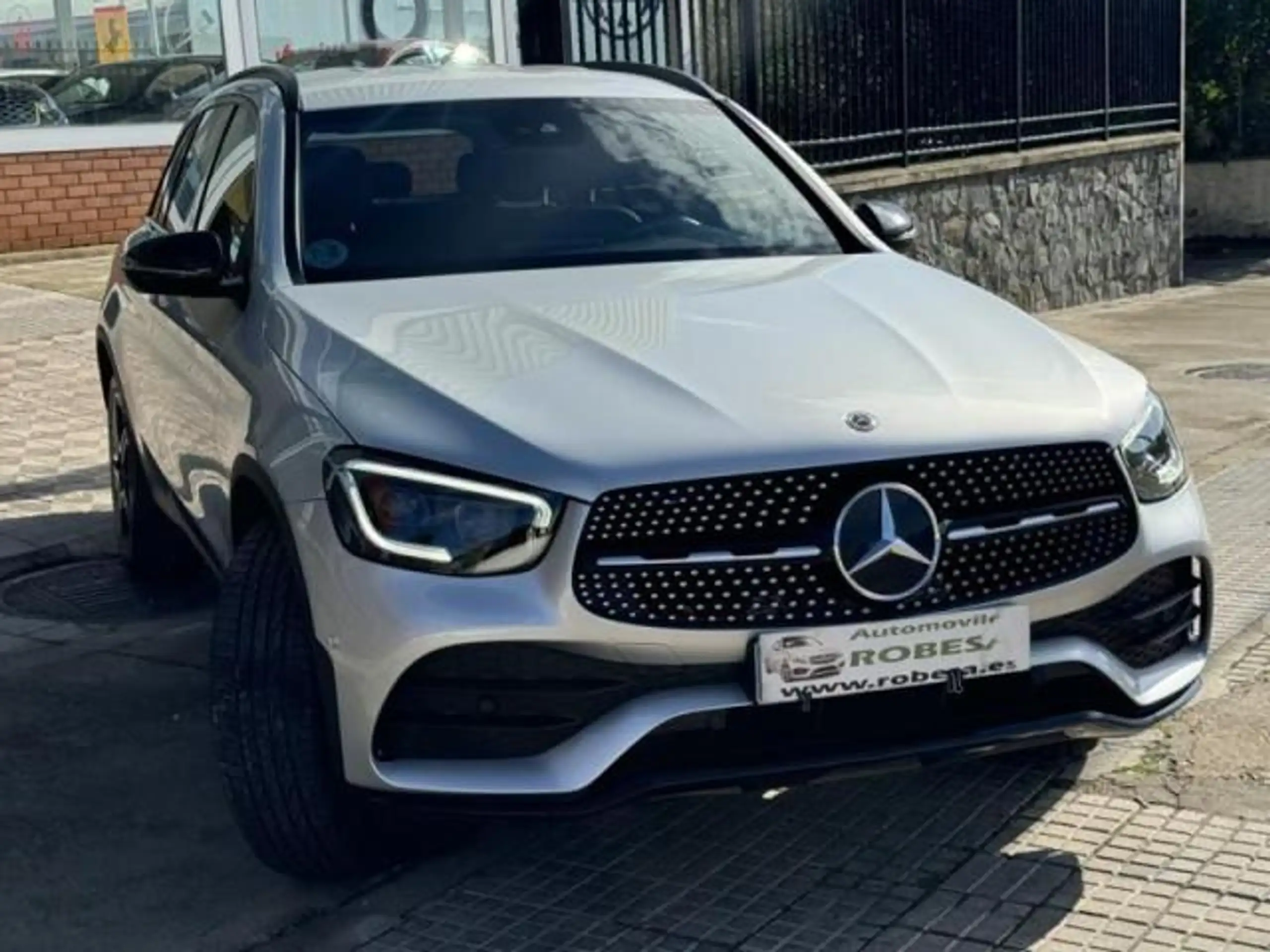 Mercedes-Benz - GLC 220