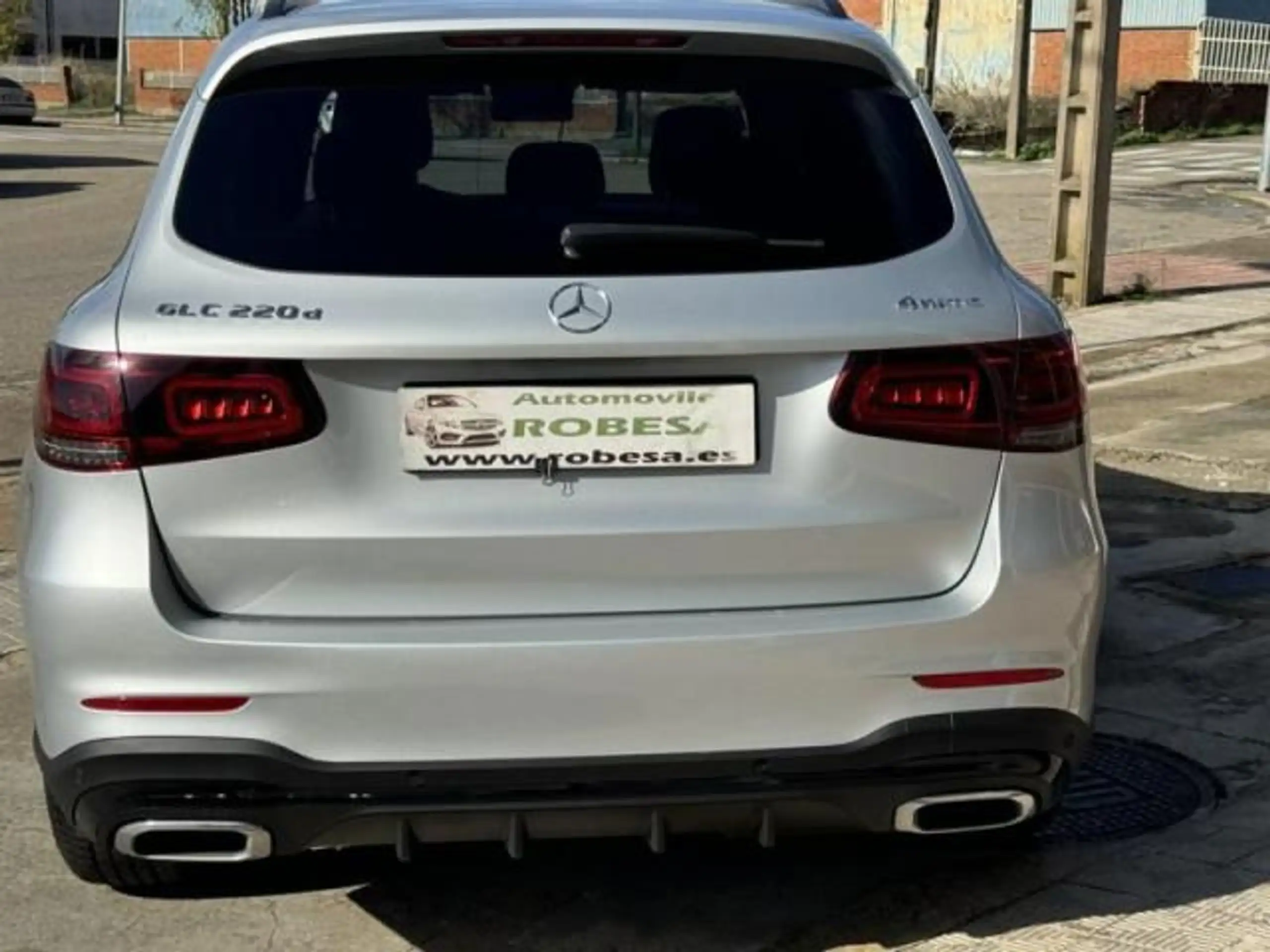 Mercedes-Benz - GLC 220