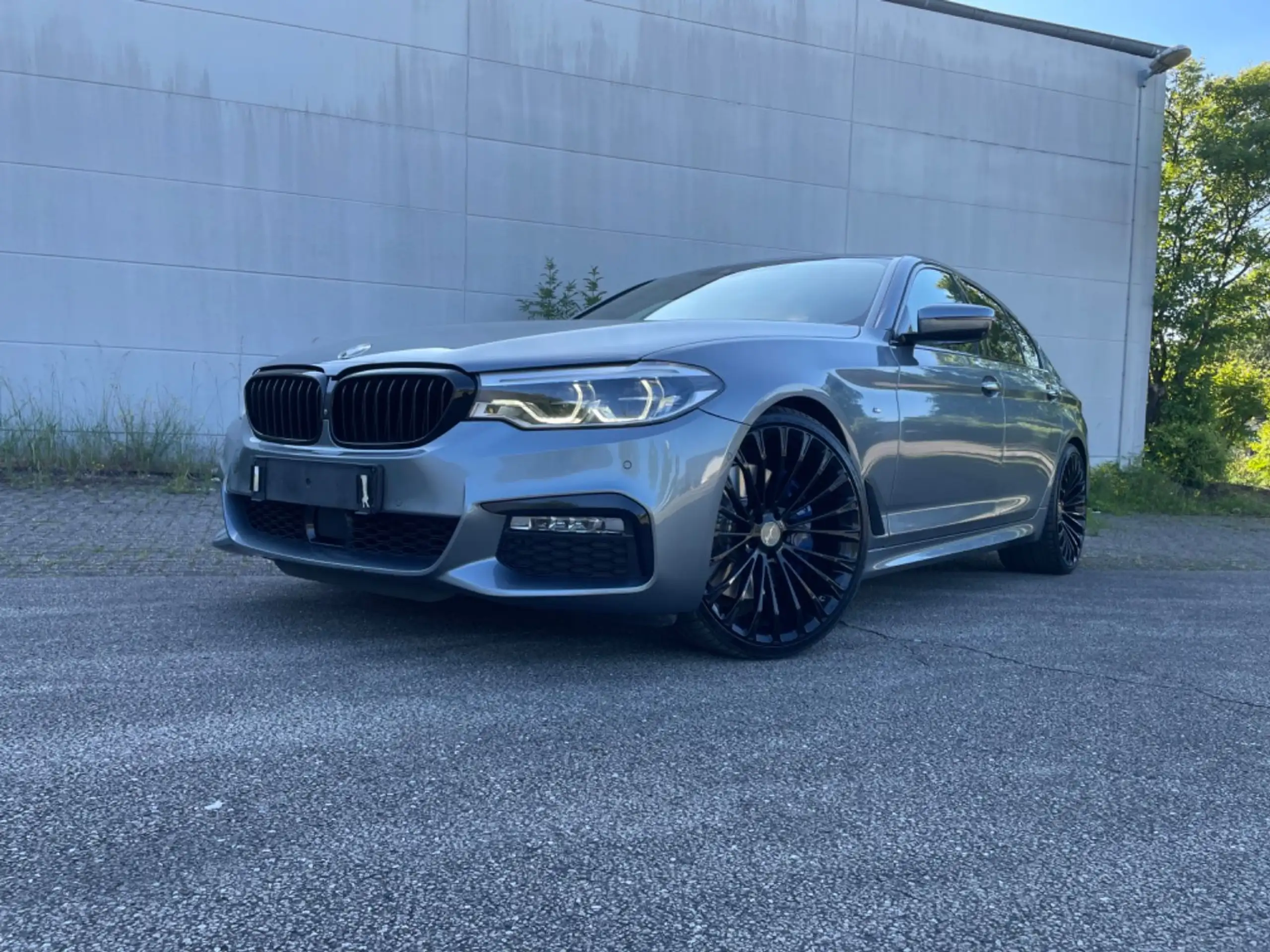 BMW - 540