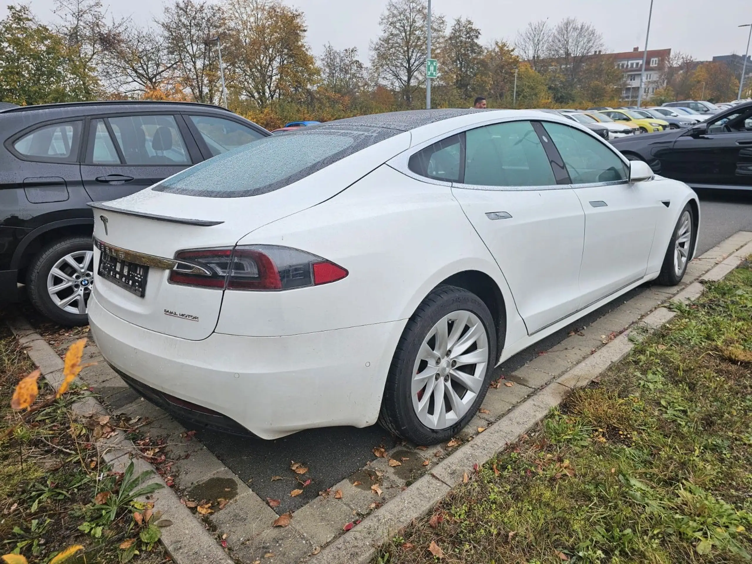 Tesla - Model S