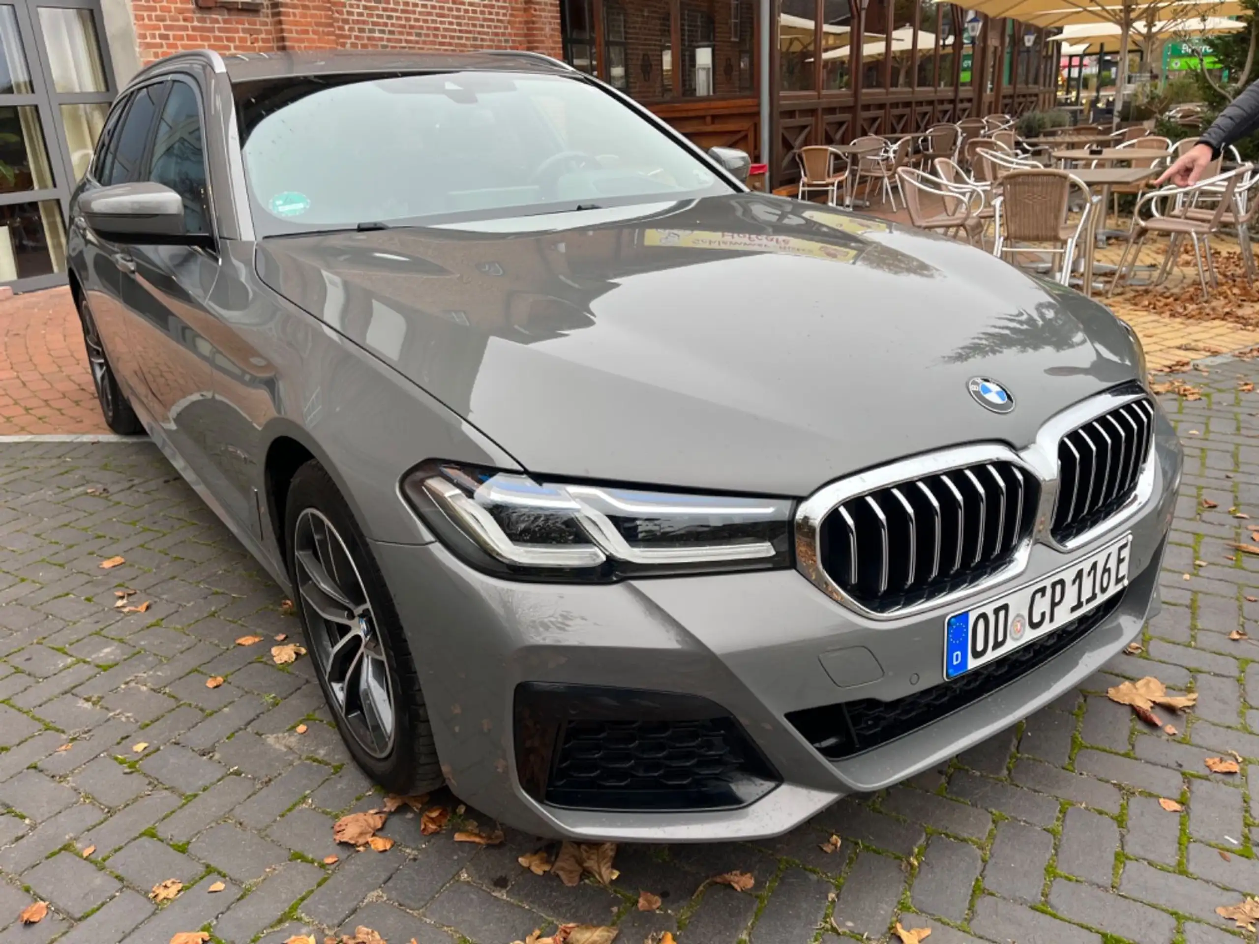 BMW - 530