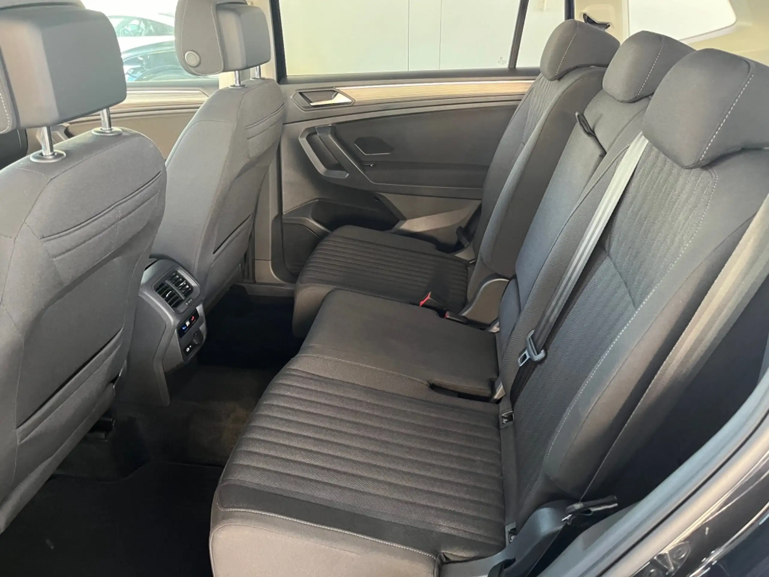 Volkswagen - Tiguan Allspace