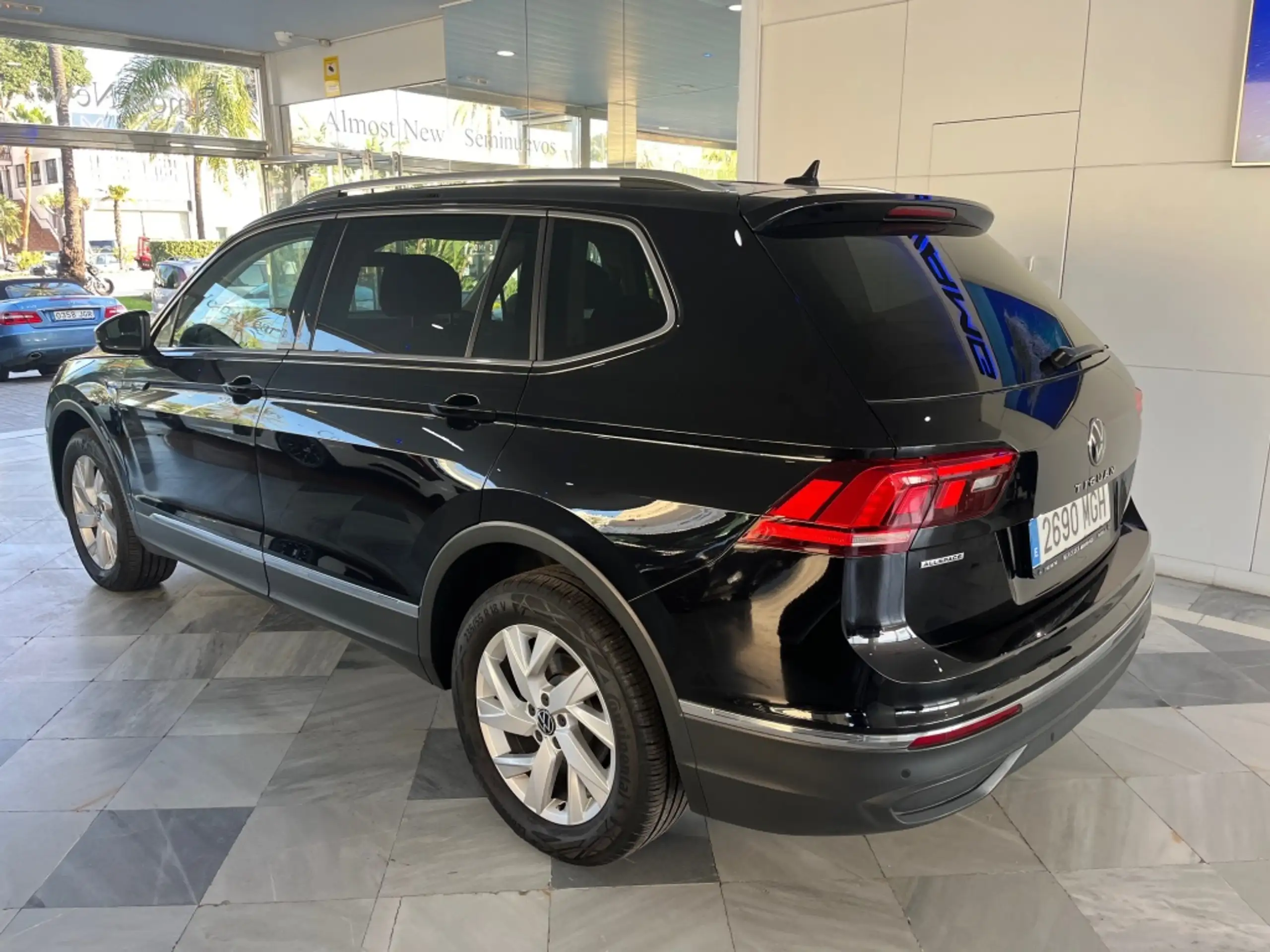 Volkswagen - Tiguan Allspace