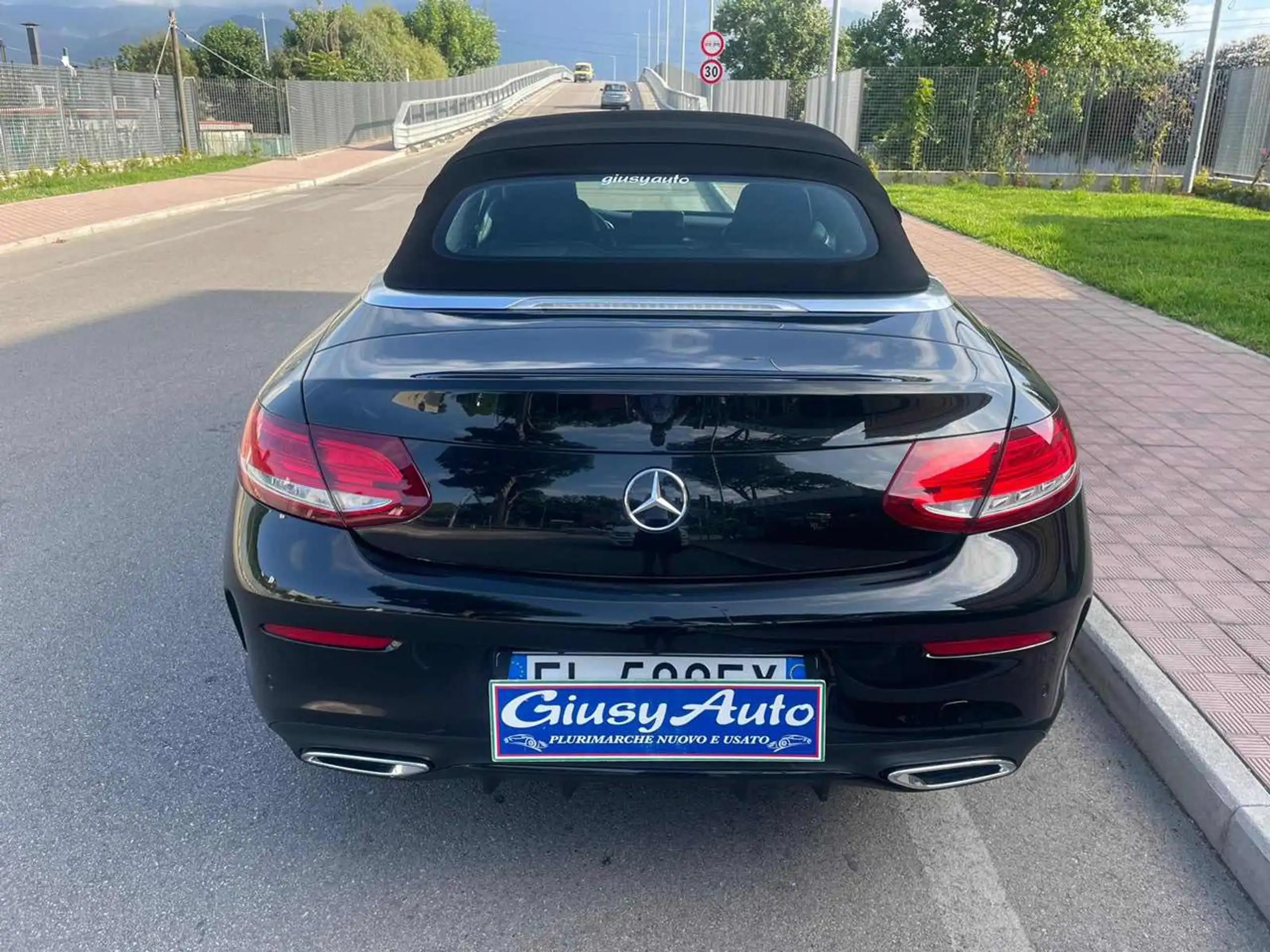 Mercedes-Benz - C 220