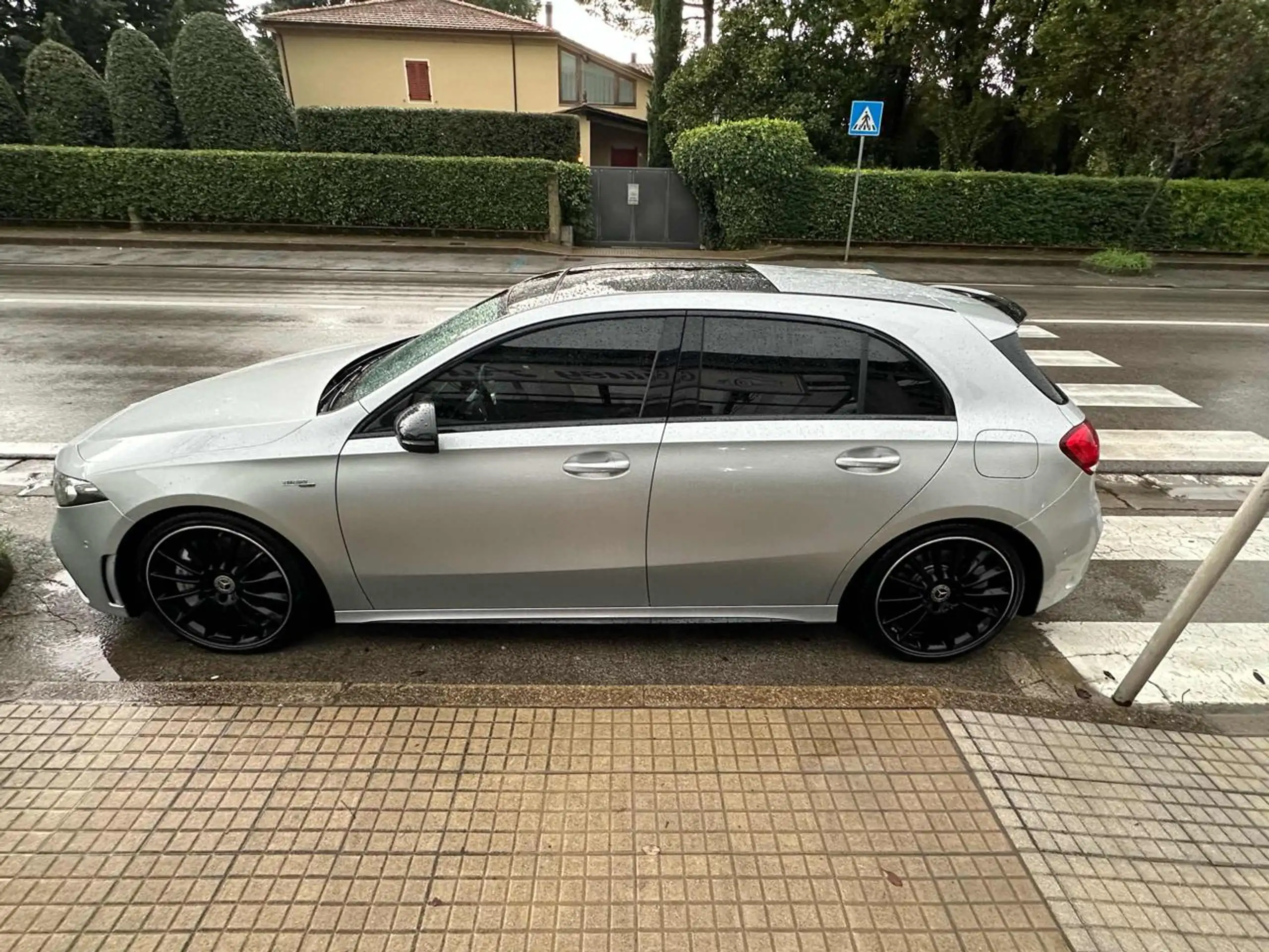 Mercedes-Benz - A 35 AMG