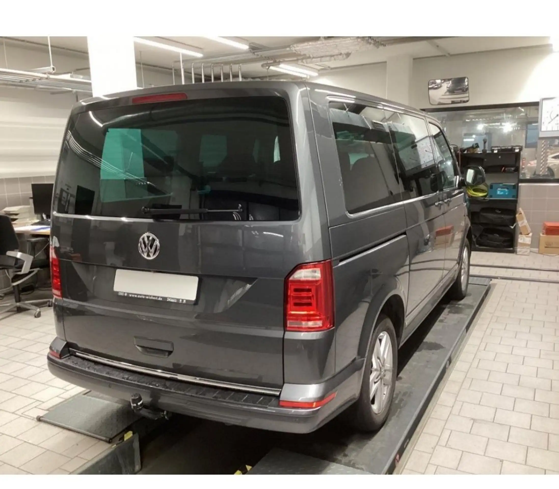 Volkswagen - T6 Transporter