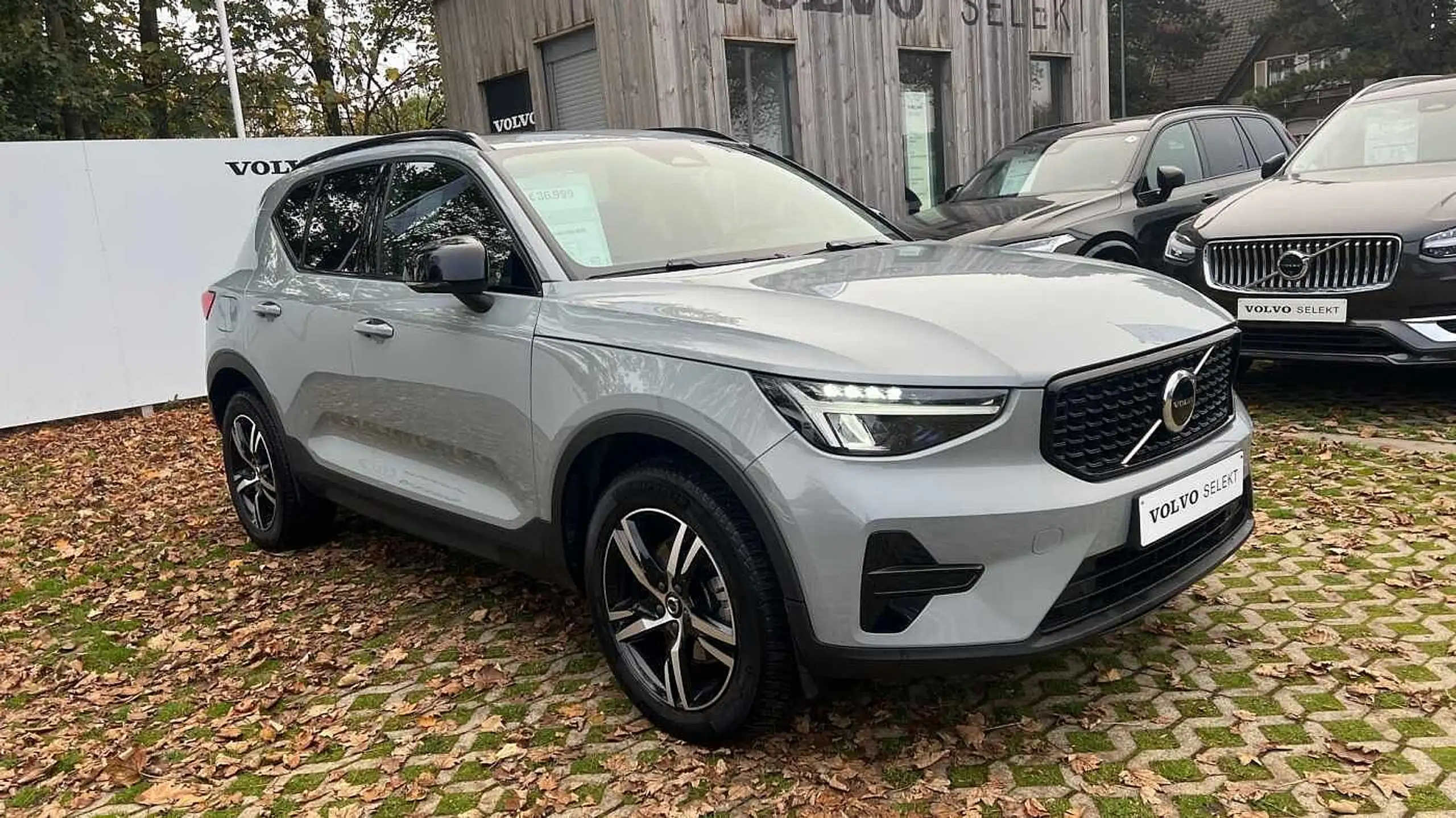 Volvo - XC40