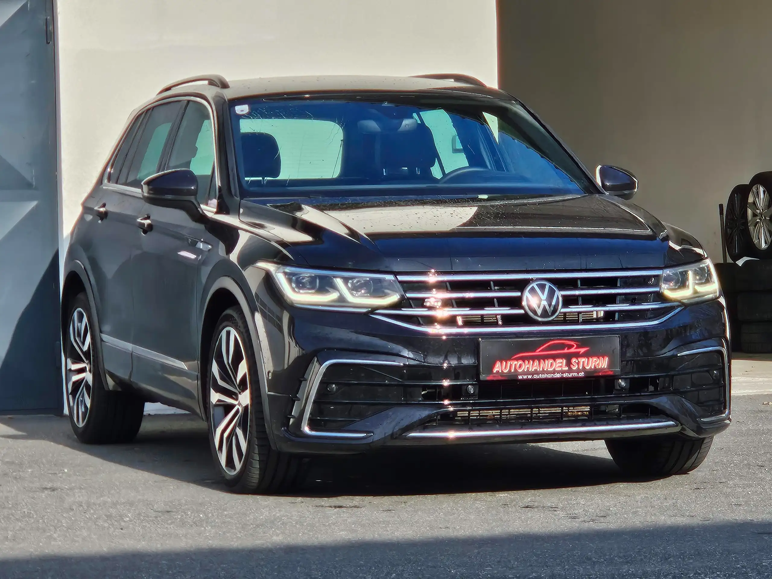 Volkswagen - Tiguan