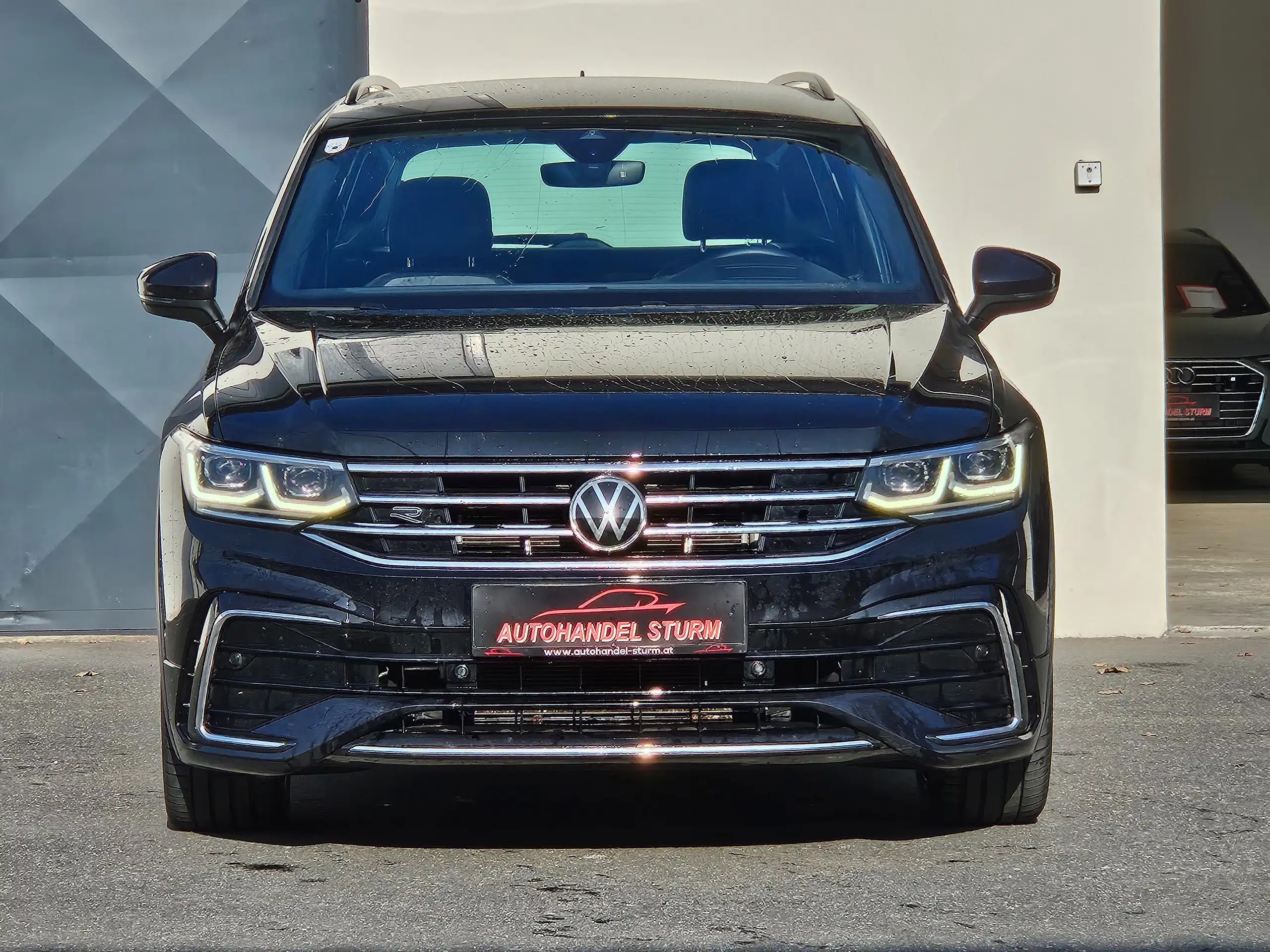 Volkswagen - Tiguan