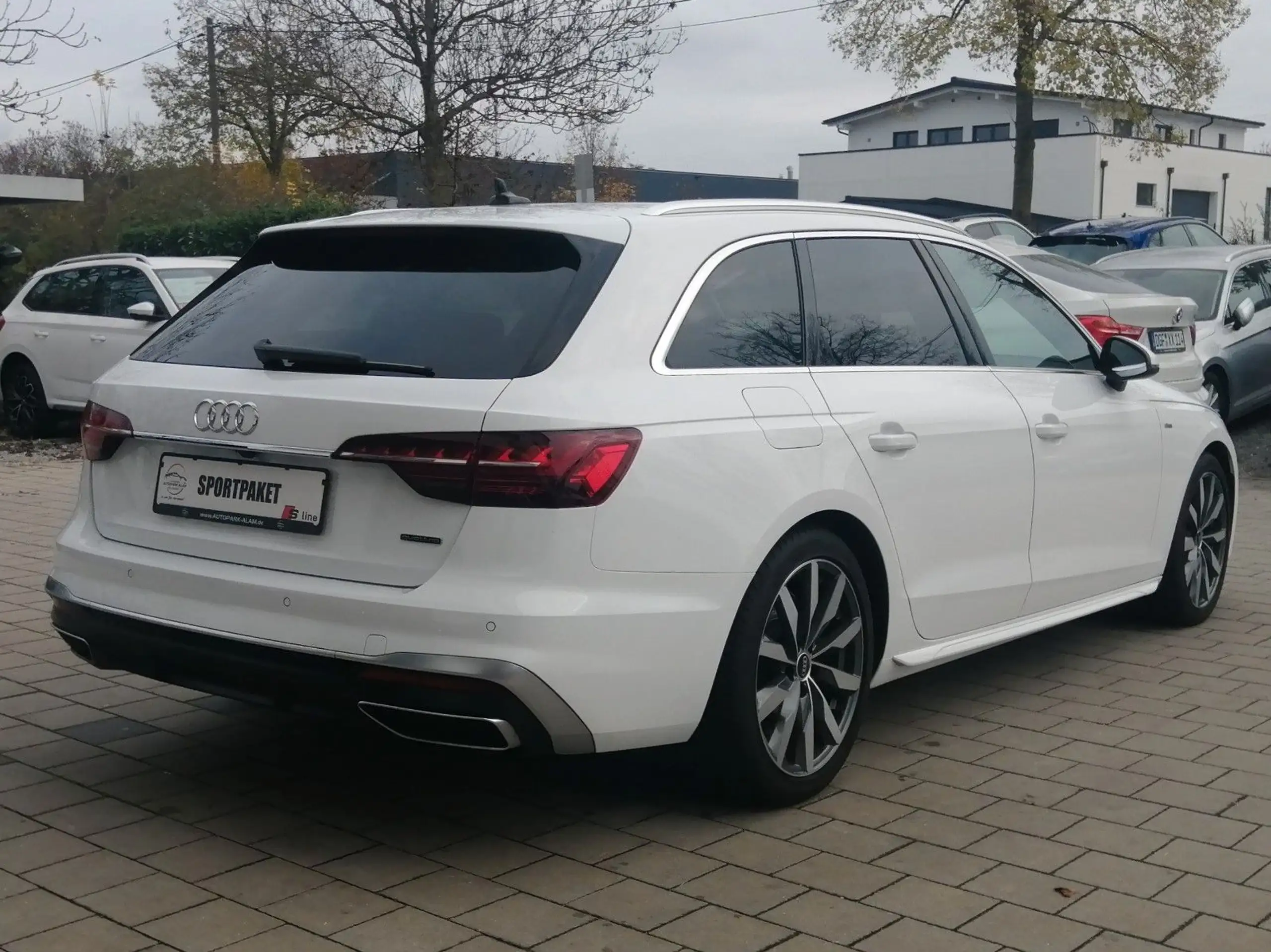 Audi - A4