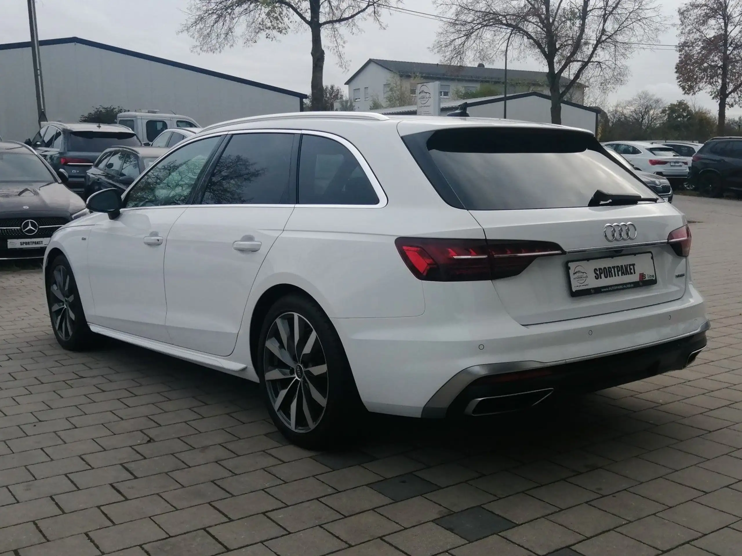 Audi - A4