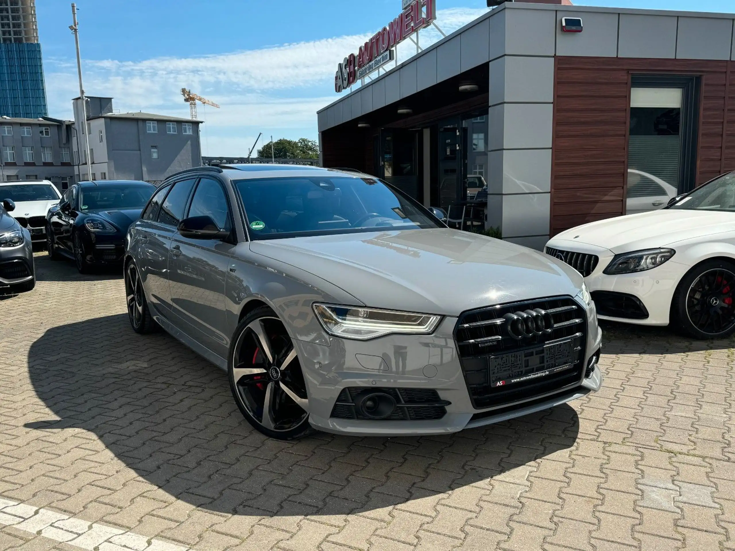 Audi - A6