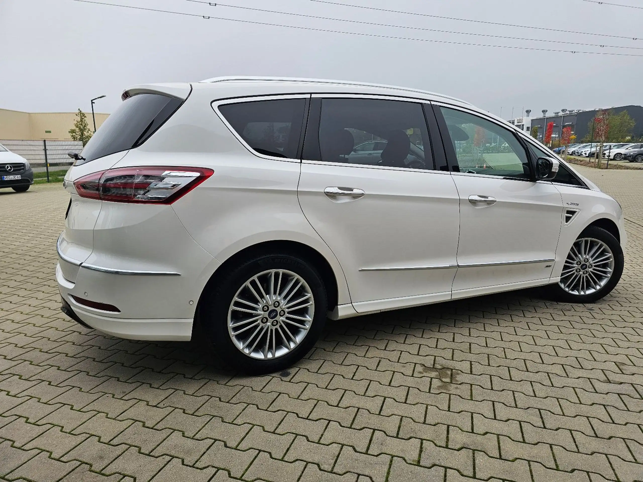 Ford - S-Max