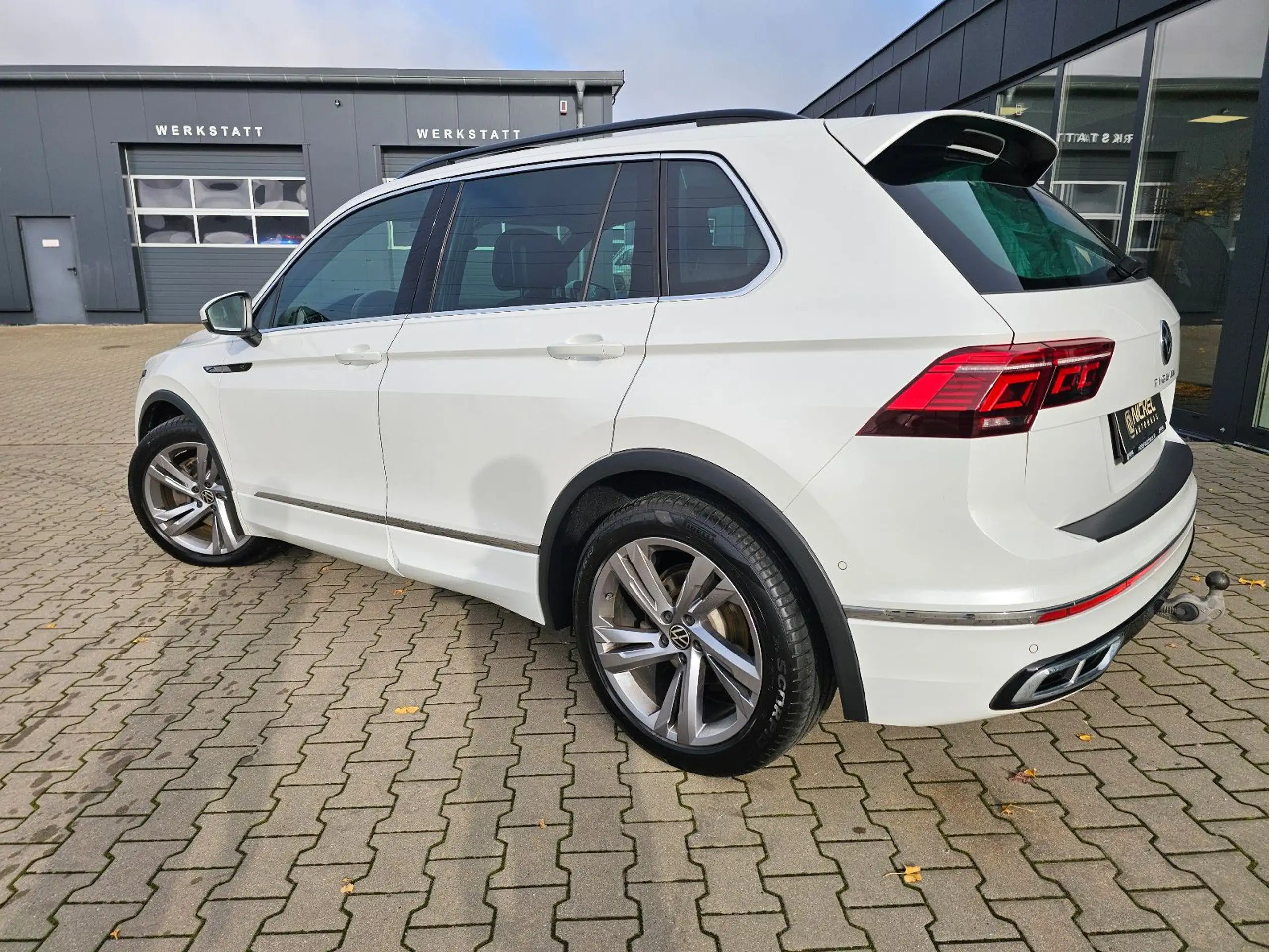 Volkswagen - Tiguan