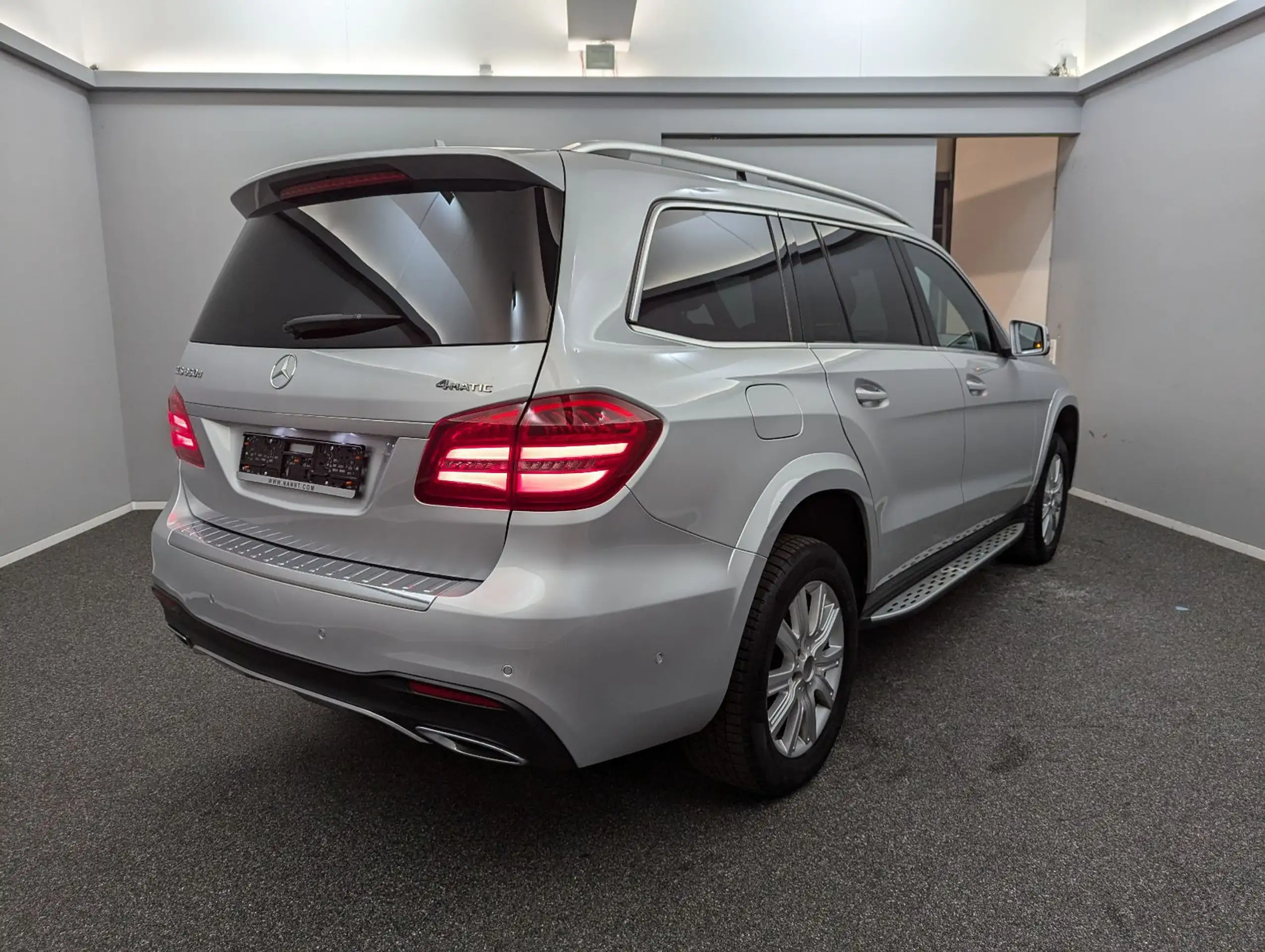 Mercedes-Benz - GLS 350