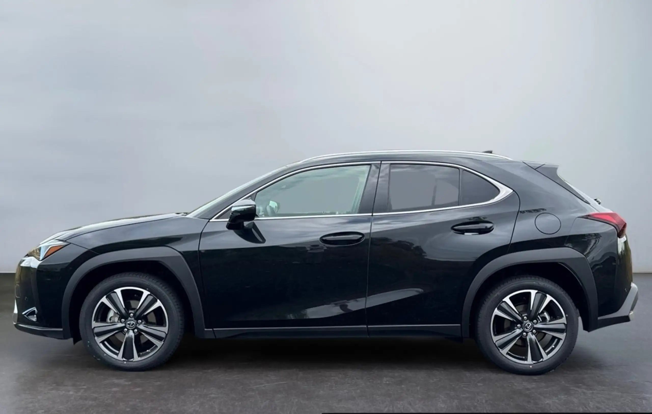 Lexus - UX 300h