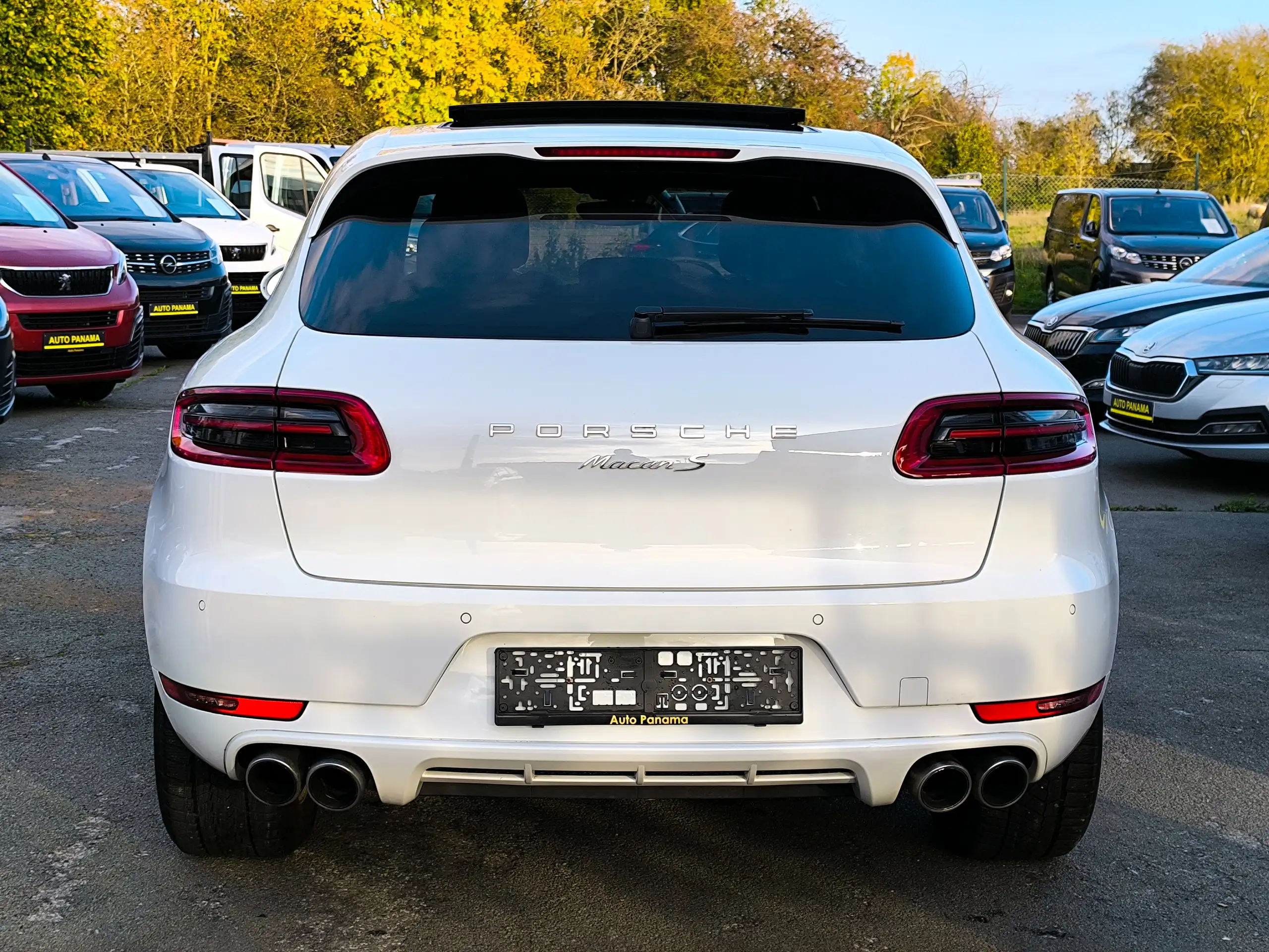 Porsche - Macan