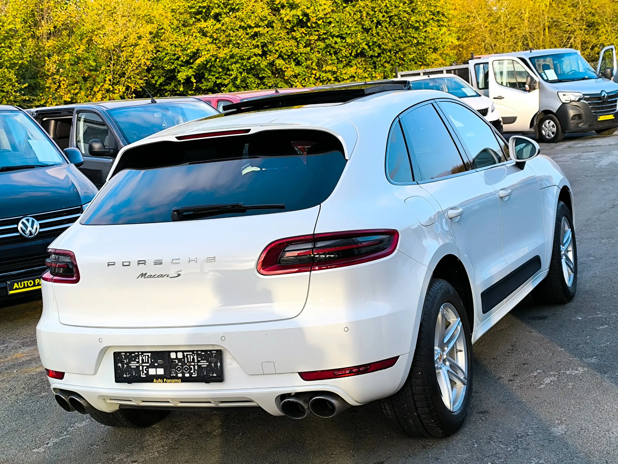 Porsche - Macan