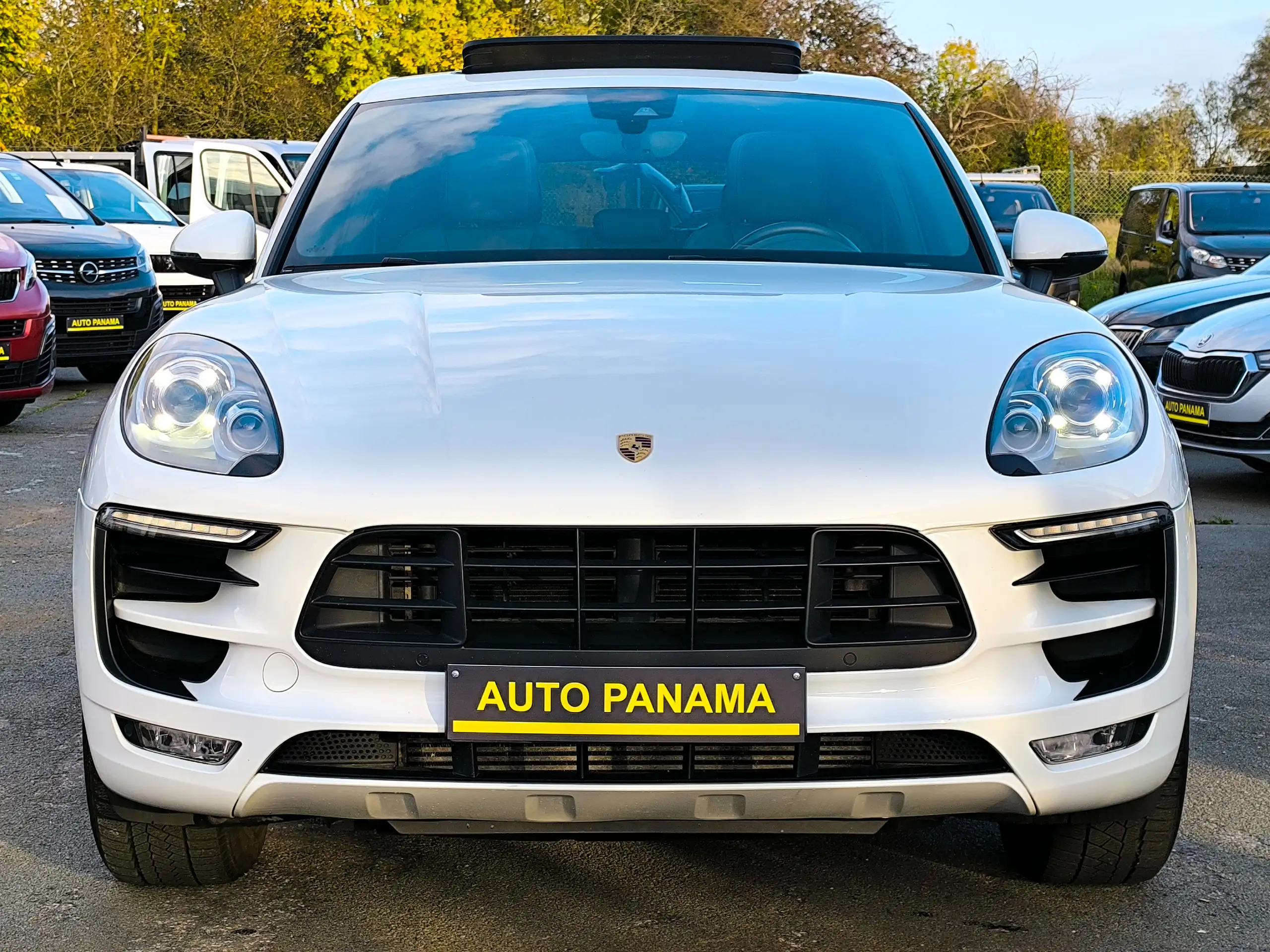 Porsche - Macan