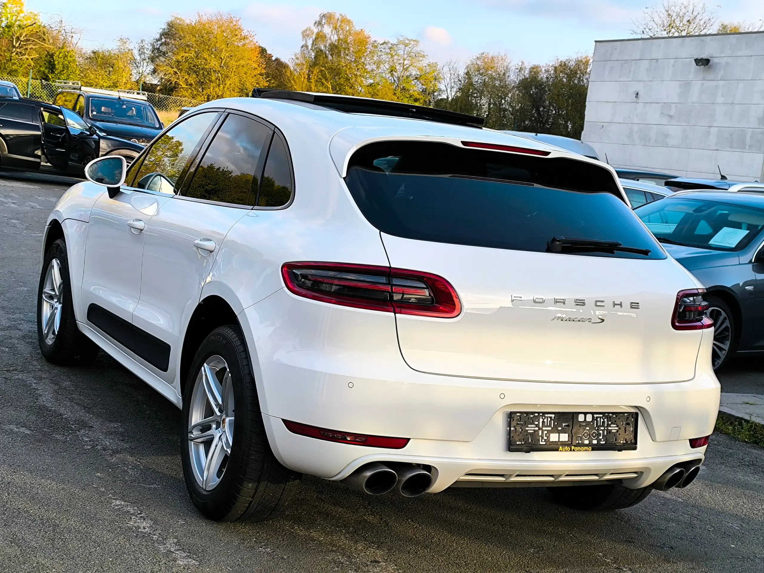 Porsche - Macan