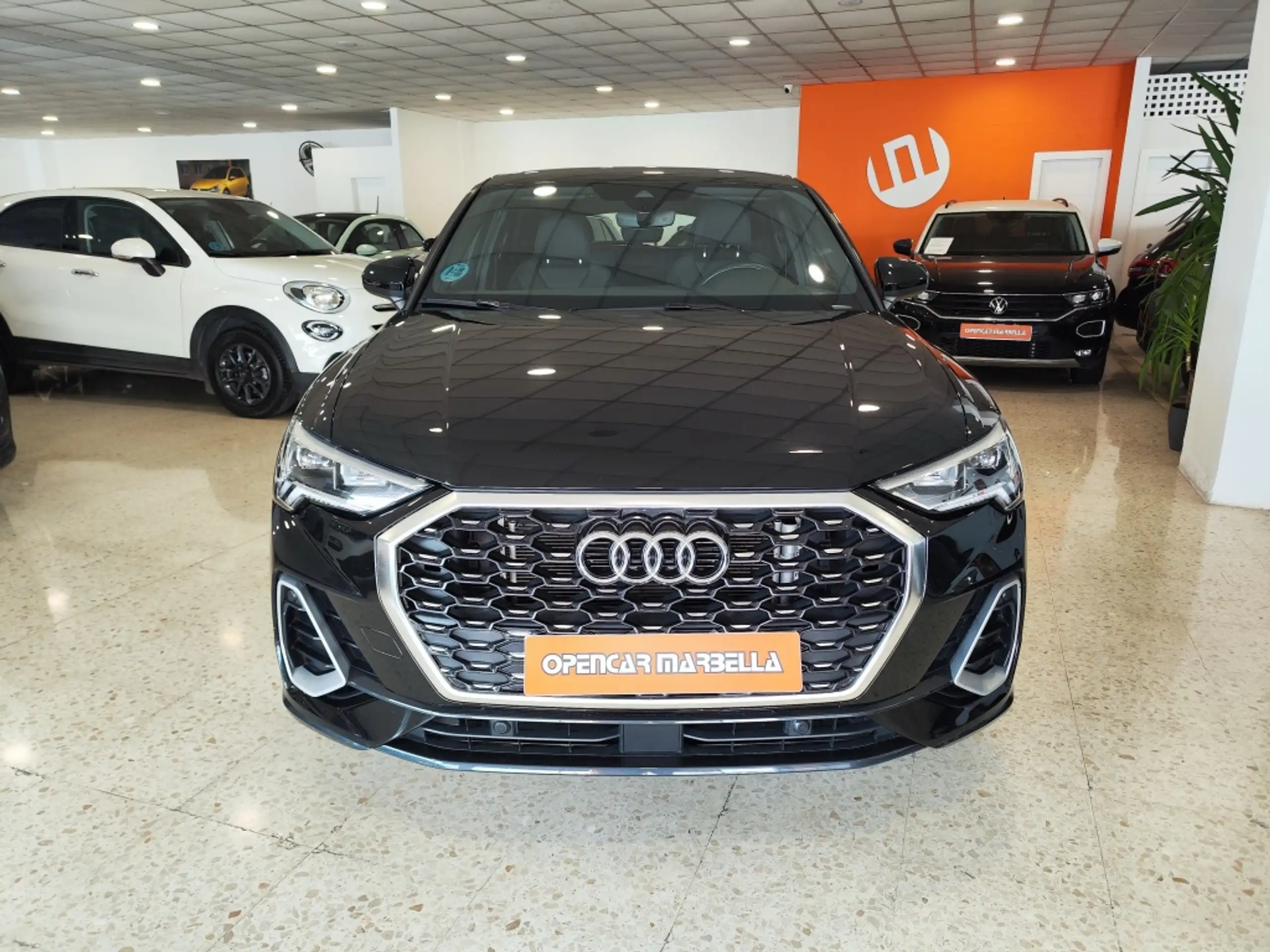 Audi - Q3