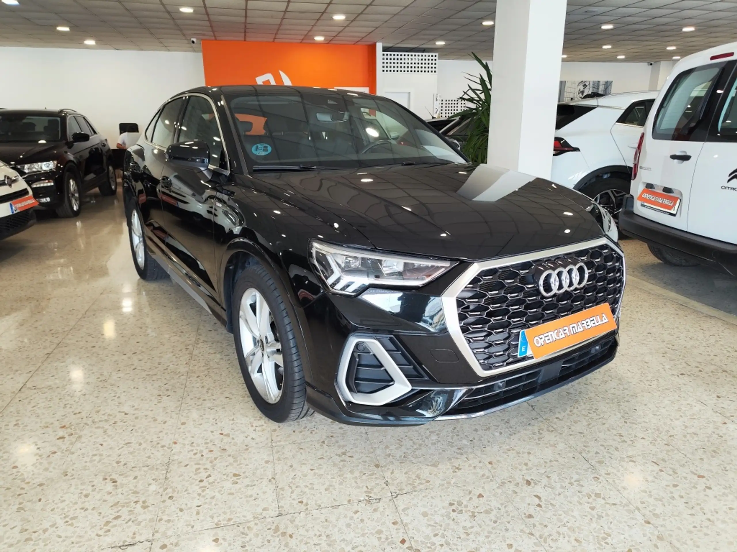 Audi - Q3