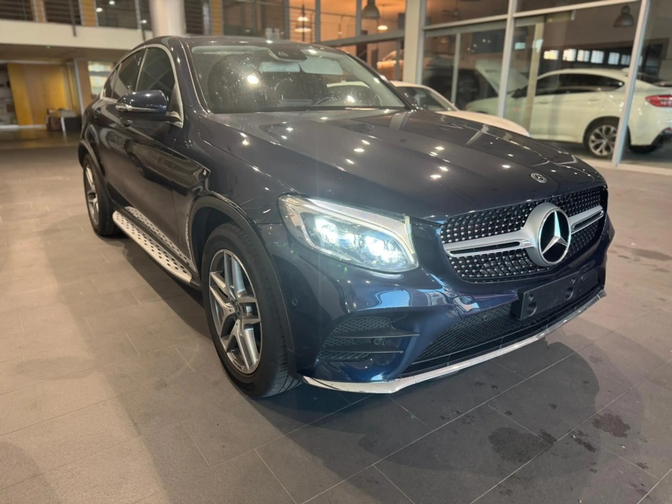 Mercedes-Benz - GLC 250