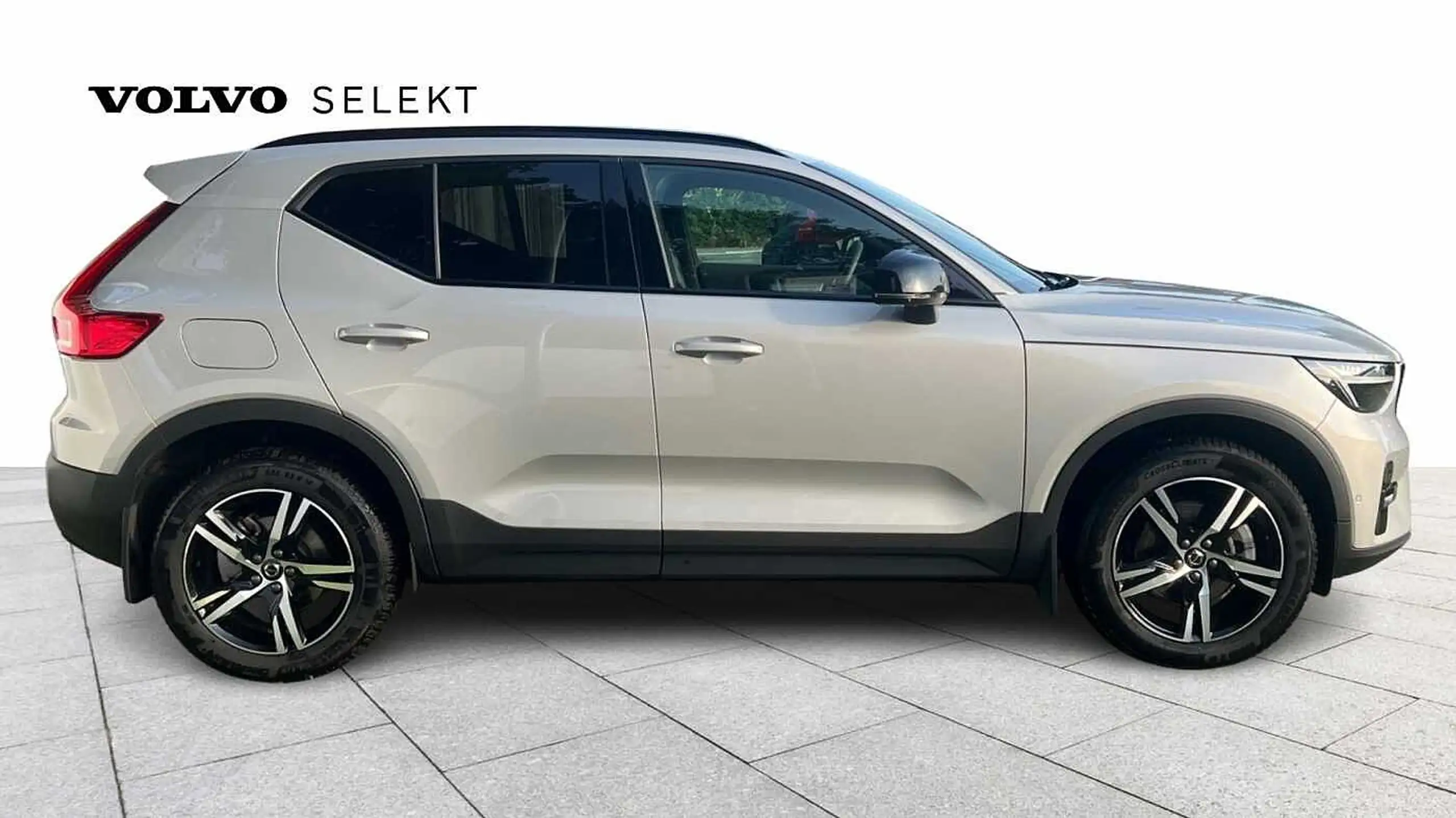 Volvo - XC40