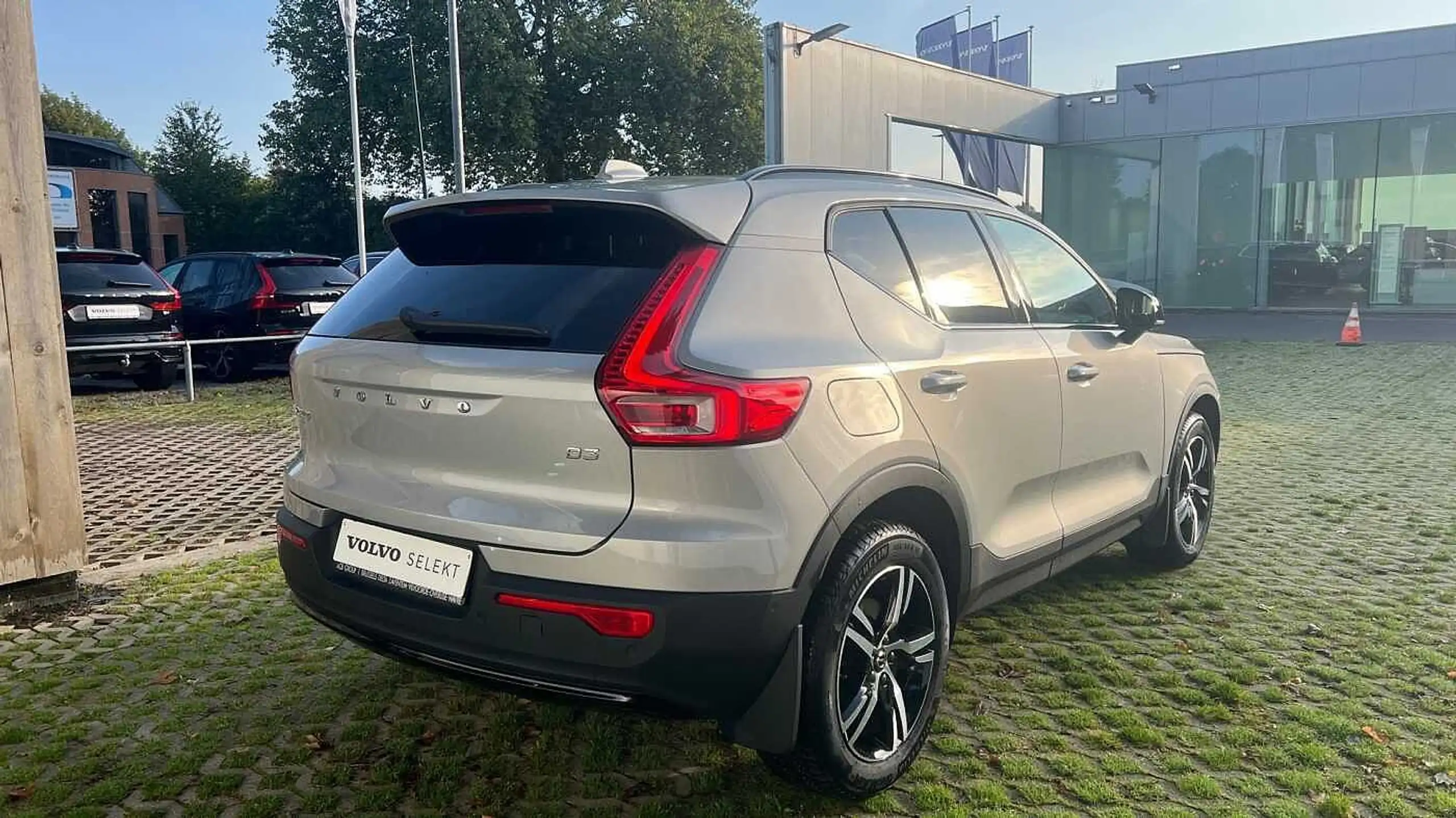 Volvo - XC40