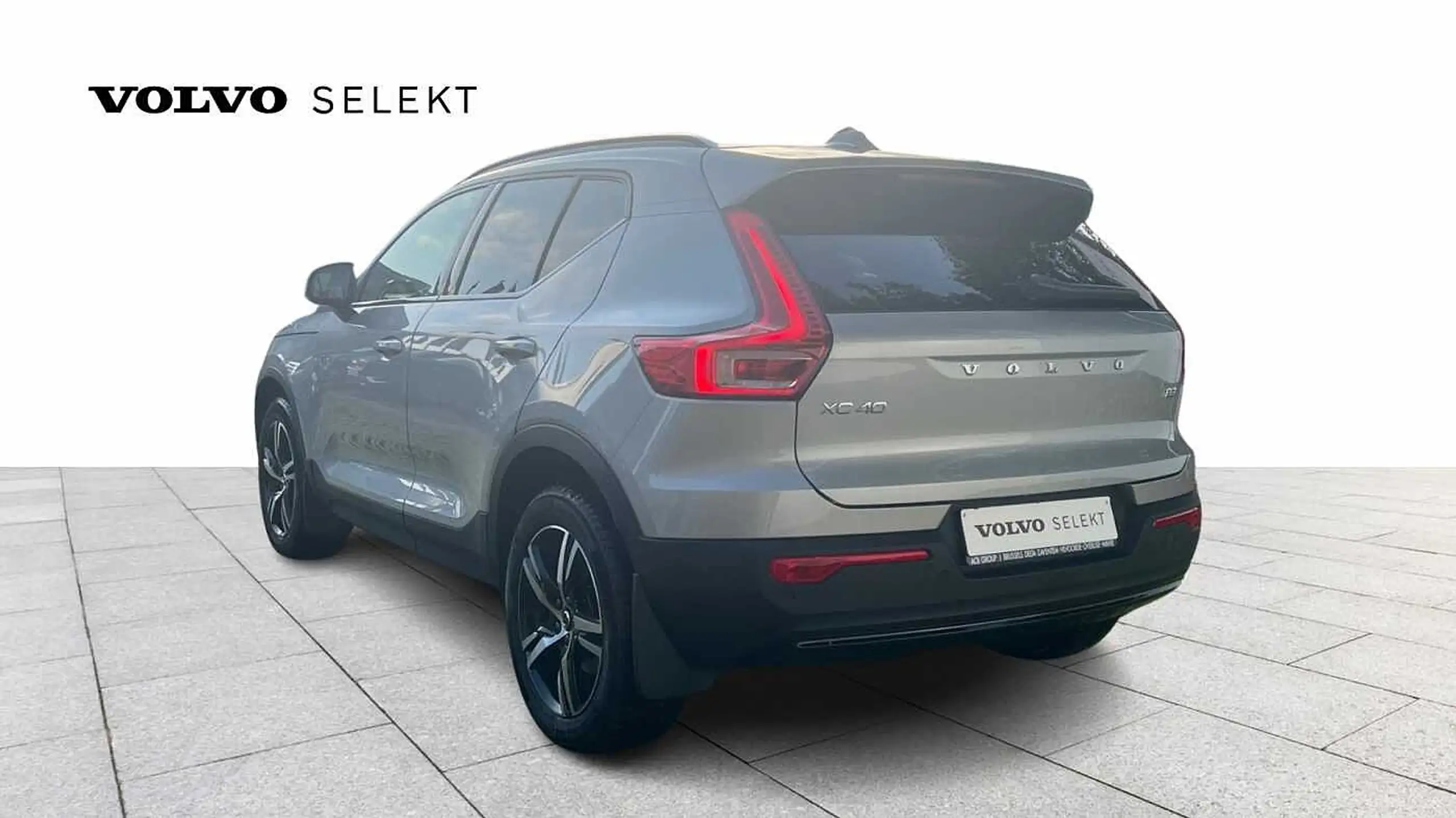 Volvo - XC40