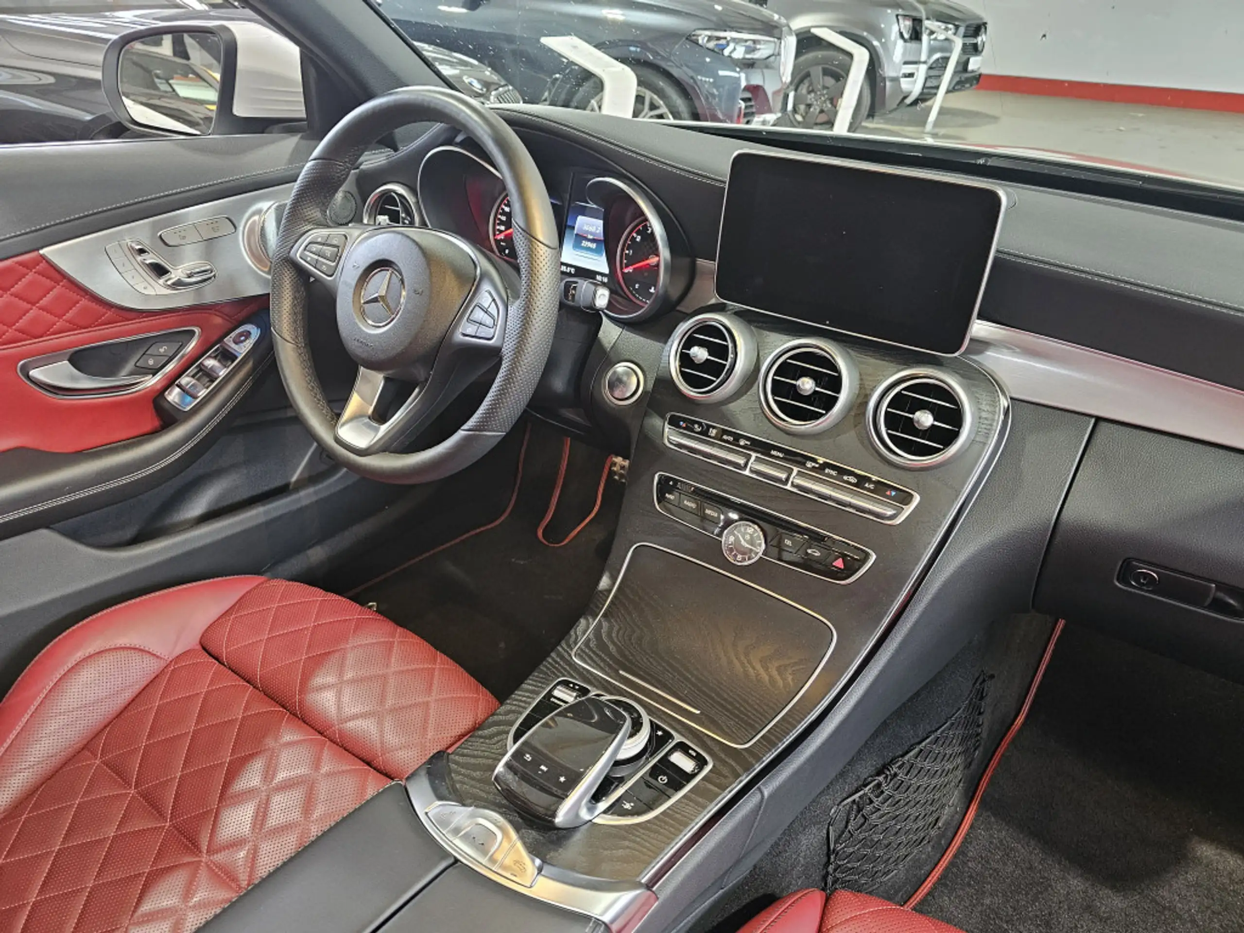 Mercedes-Benz - C 300