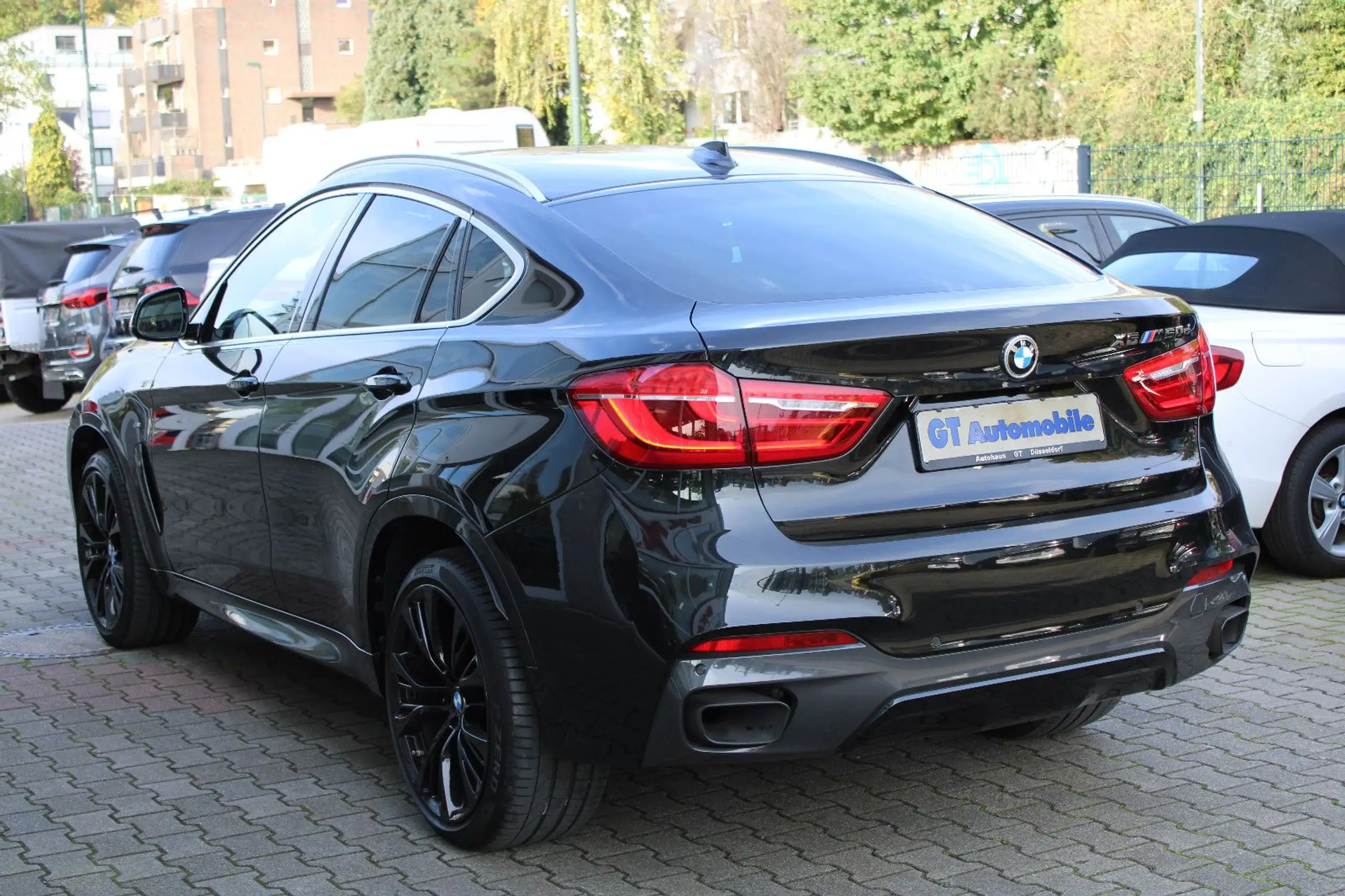 BMW - X6 M