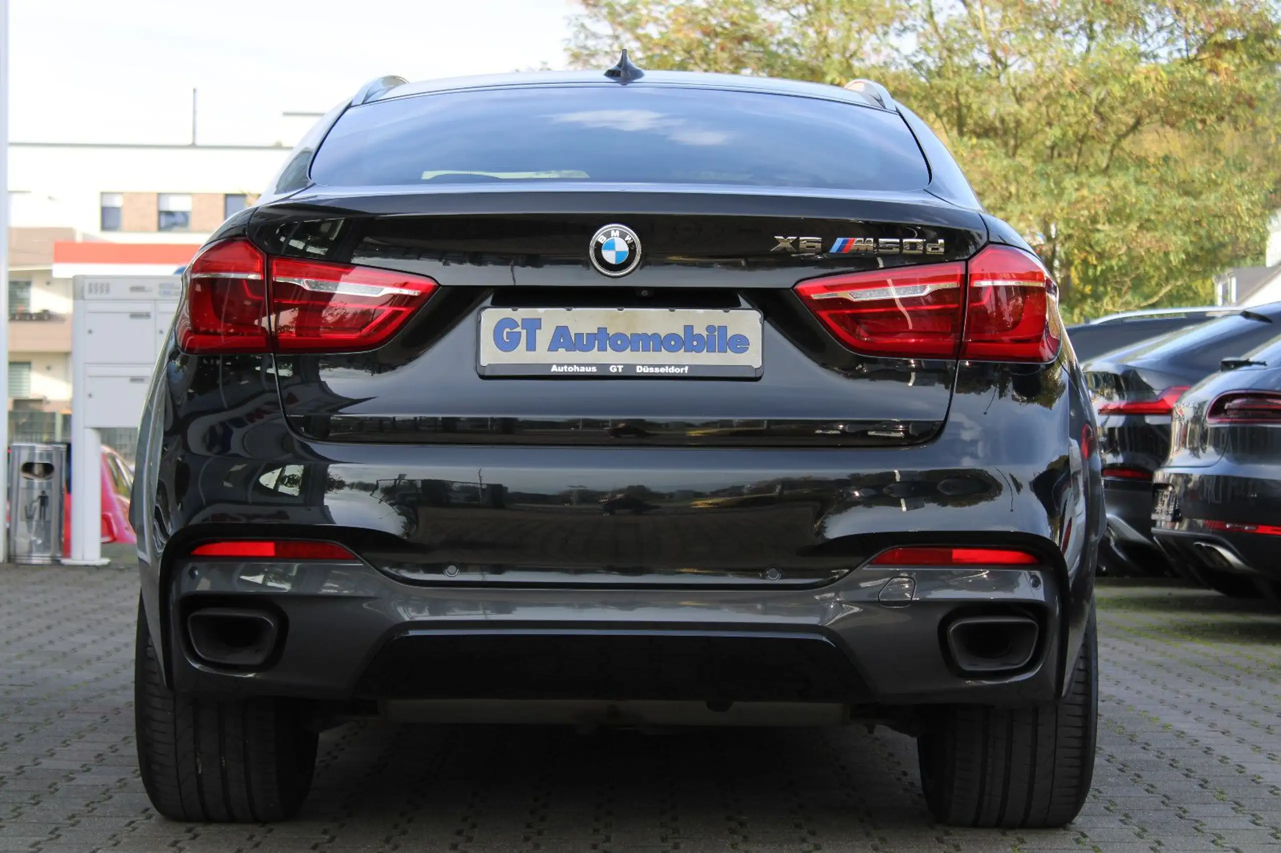 BMW - X6 M