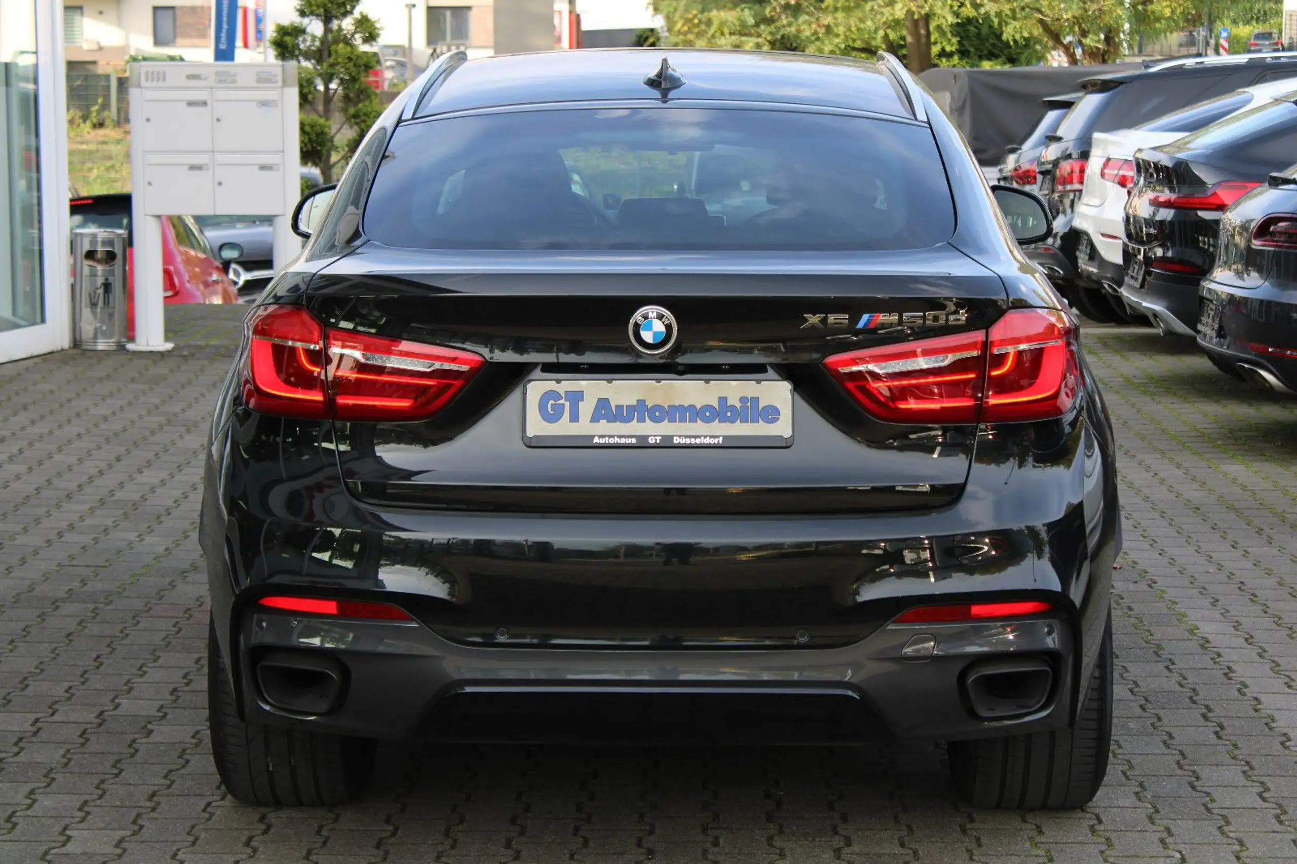 BMW - X6 M